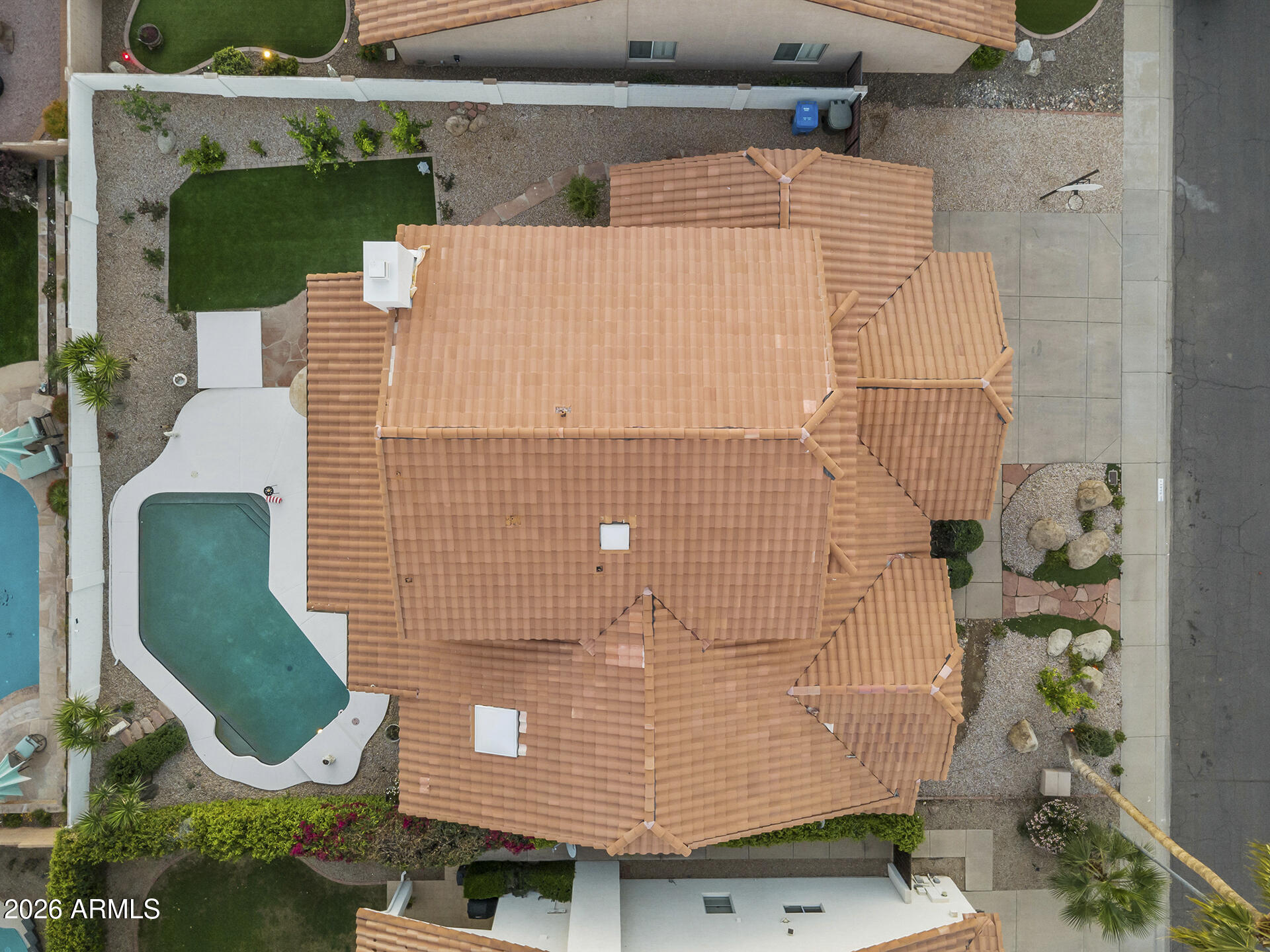 5641 E GRANDVIEW Road