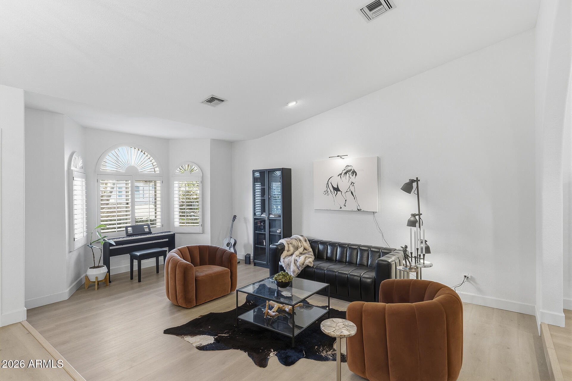 5641 E GRANDVIEW Road