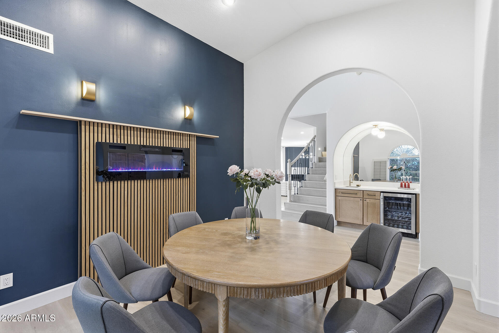 5641 E GRANDVIEW Road