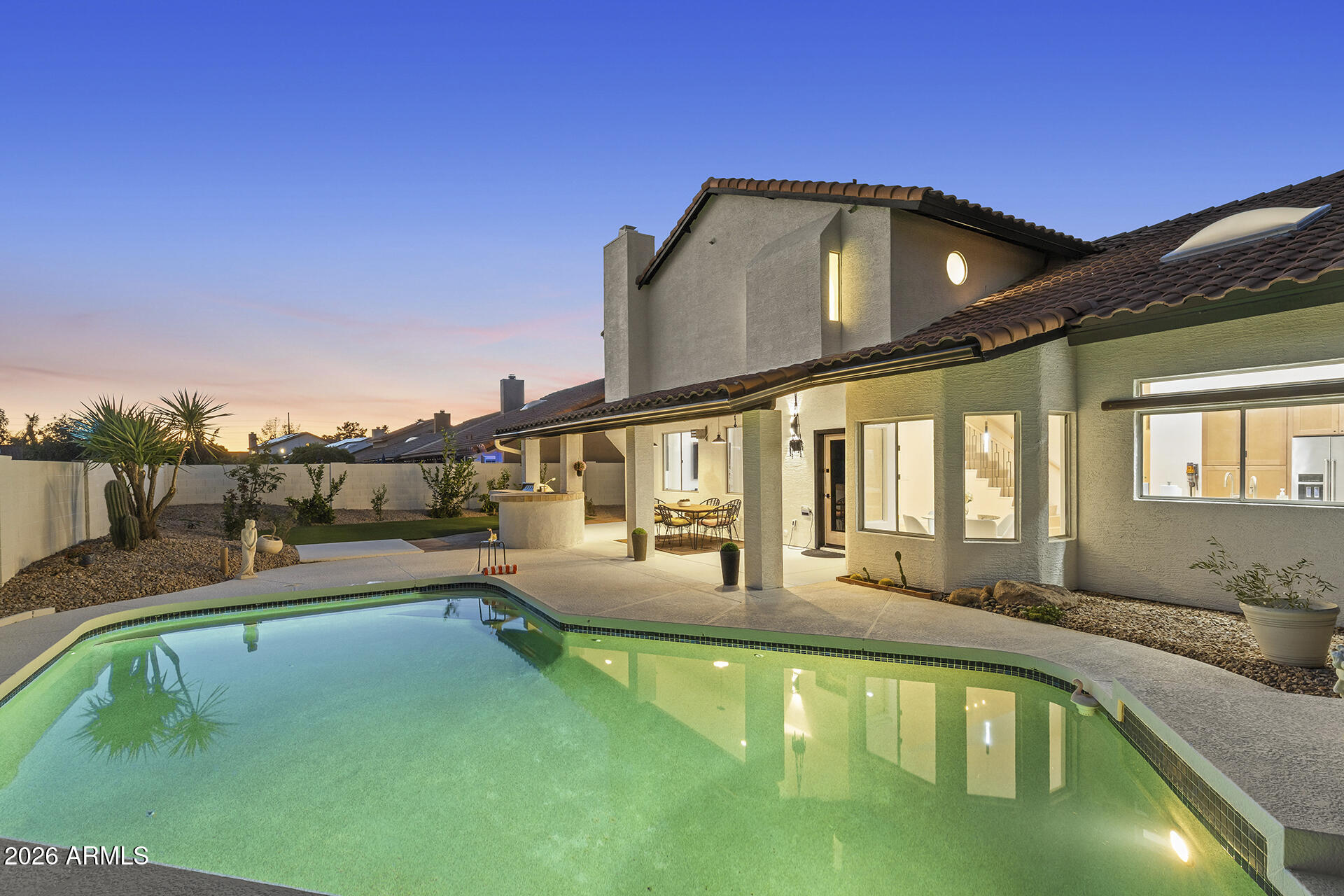 5641 E GRANDVIEW Road