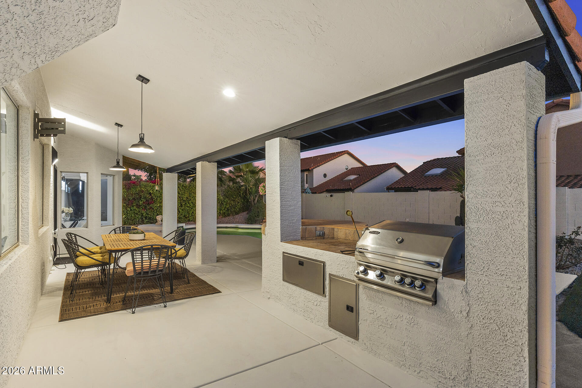 5641 E GRANDVIEW Road