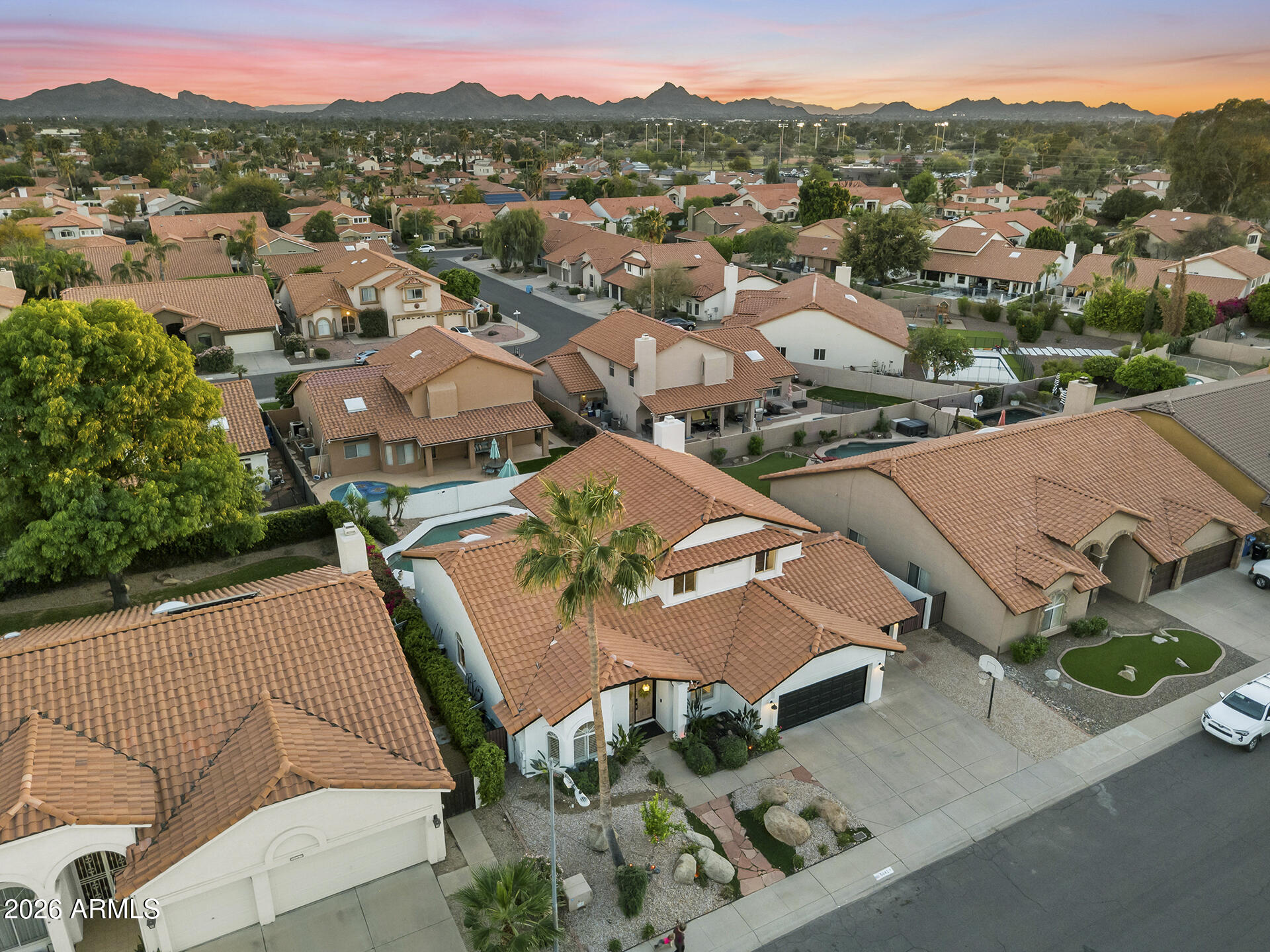 5641 E GRANDVIEW Road