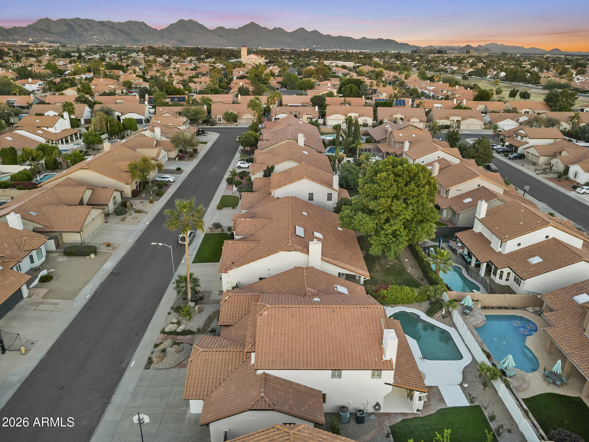 5641 E GRANDVIEW Road