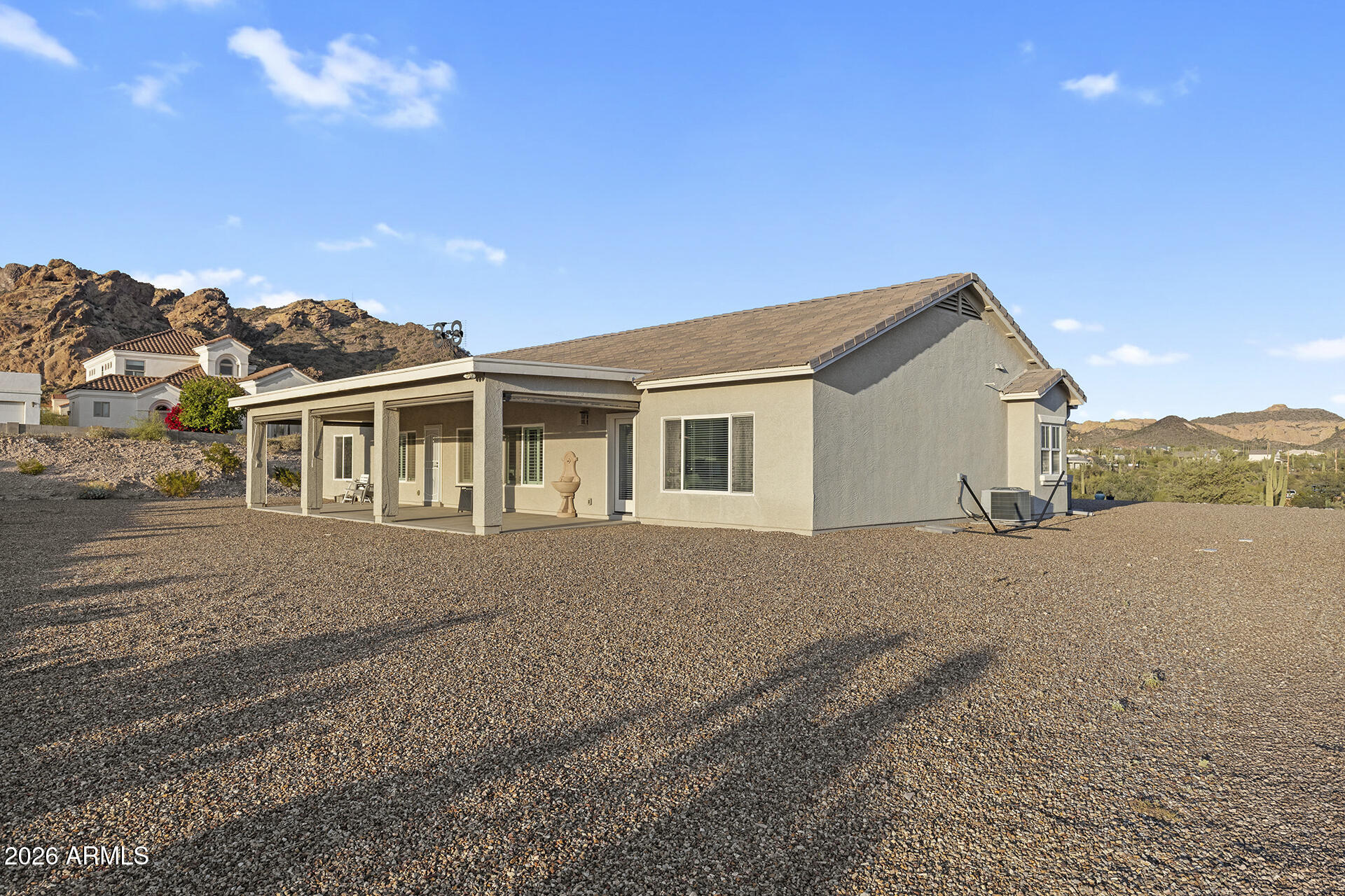 203 E SADDLE BUTTE Street