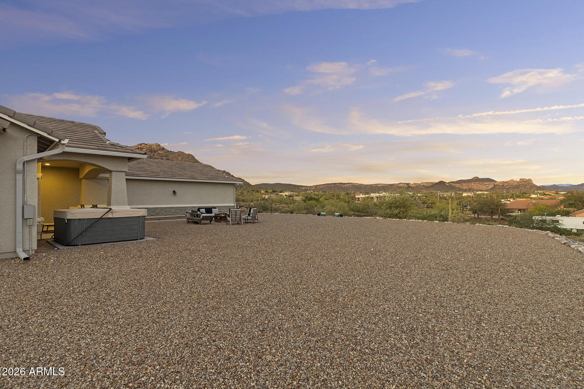 203 E SADDLE BUTTE Street