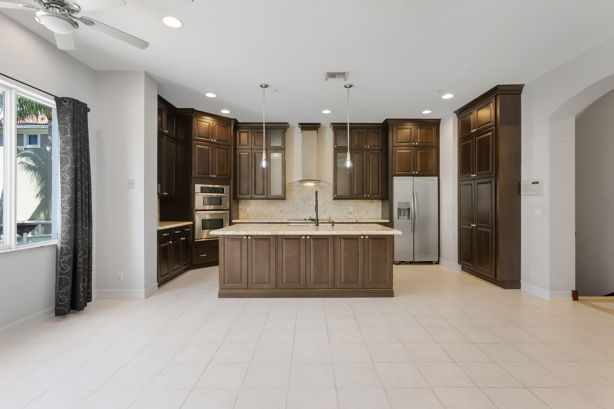 921 Osceola Drive 11