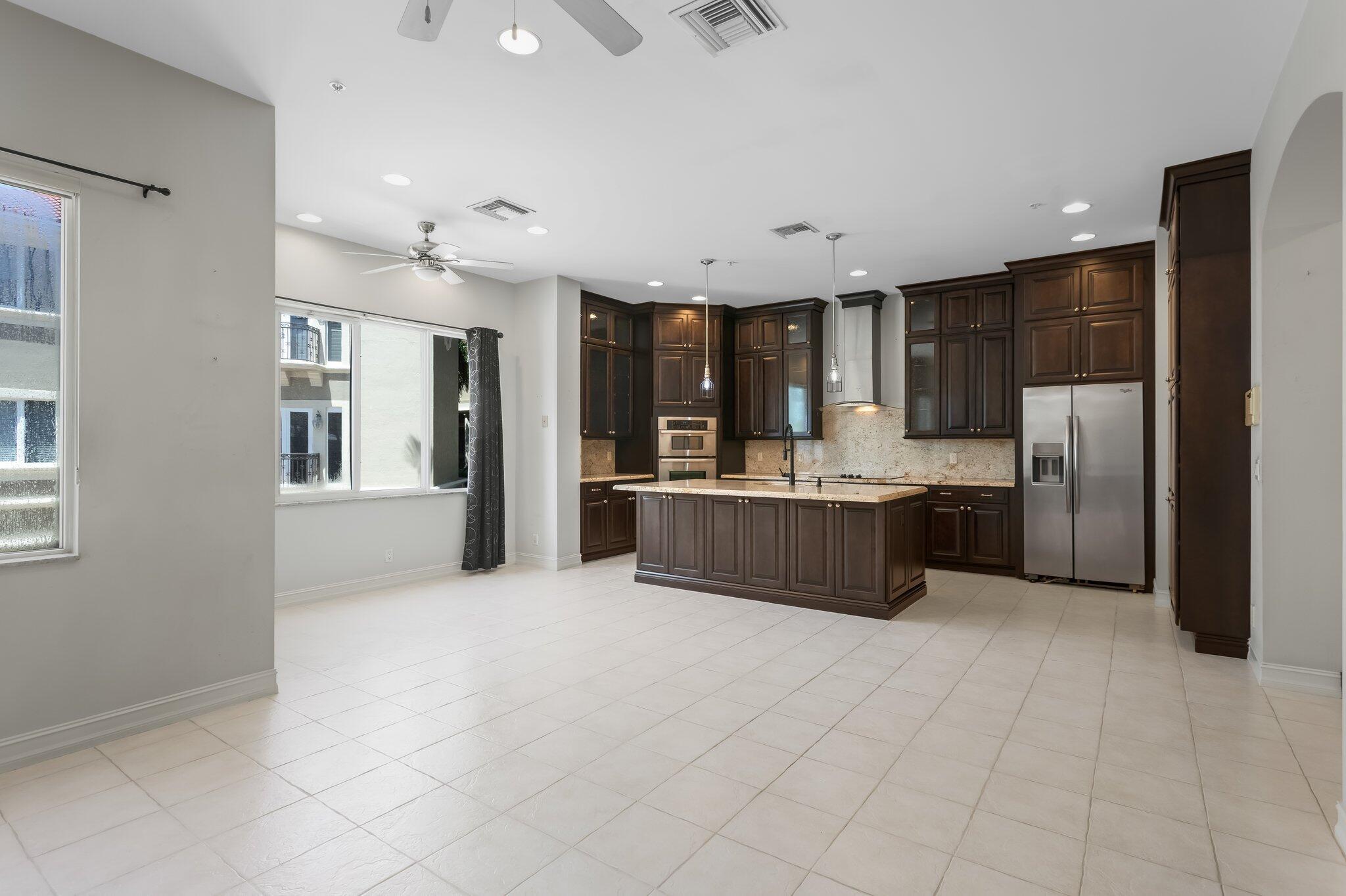 921 Osceola Drive 11