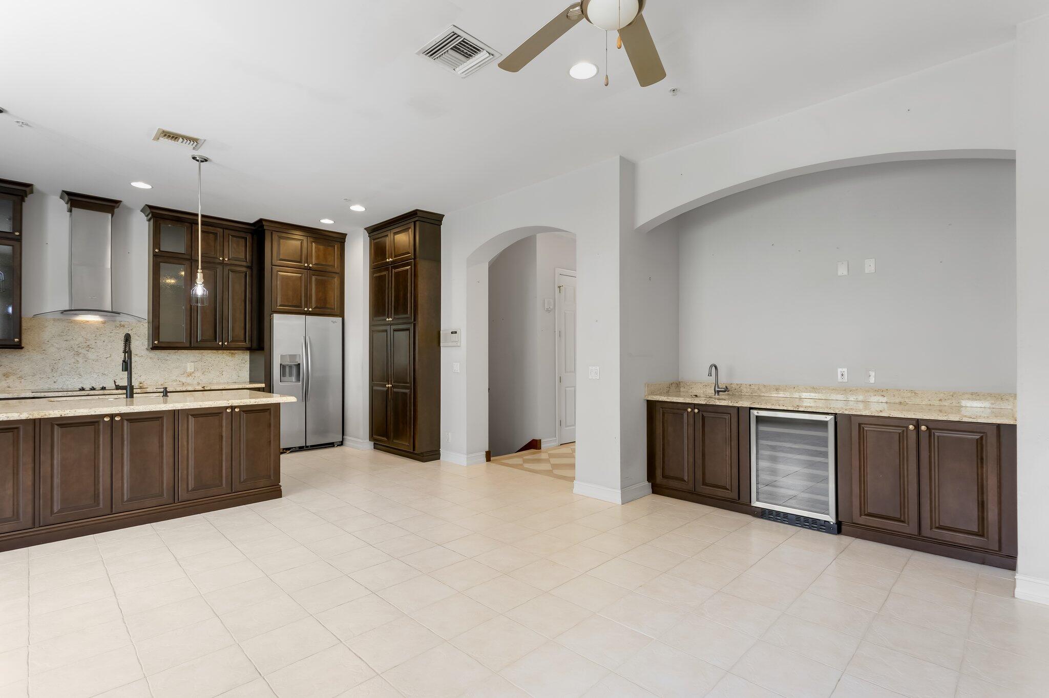 921 Osceola Drive 11