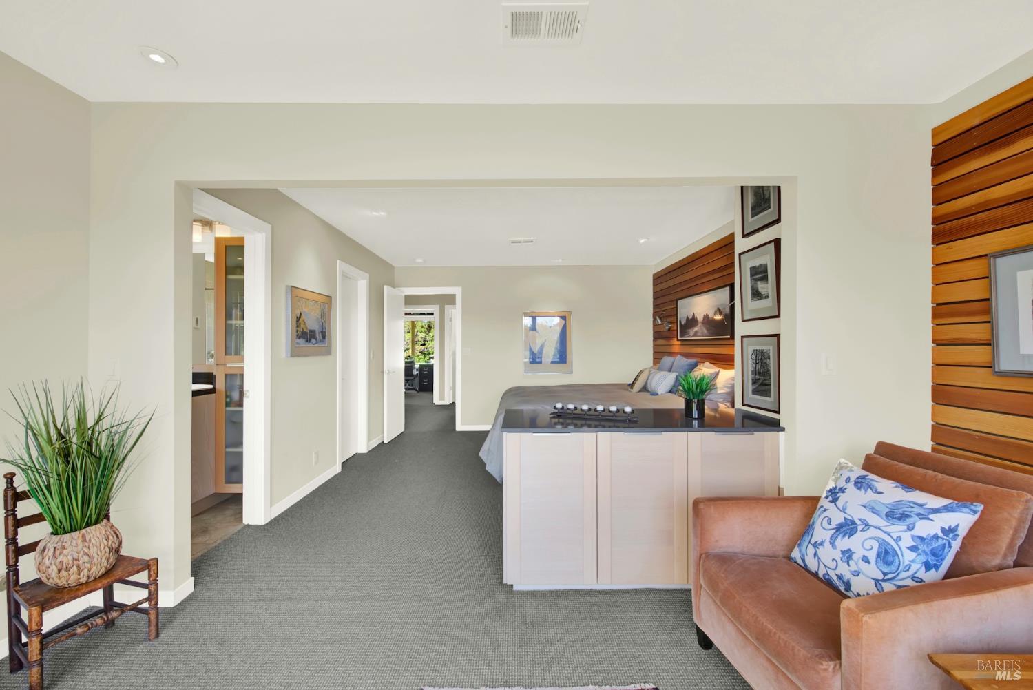 927 Marina Dr