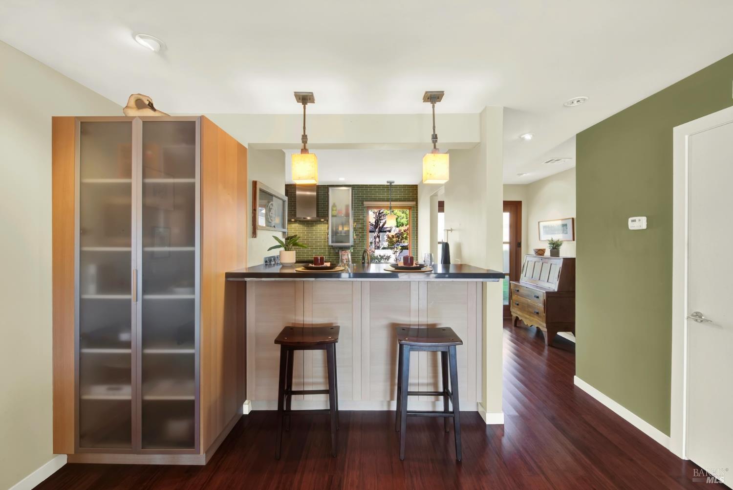 927 Marina Dr