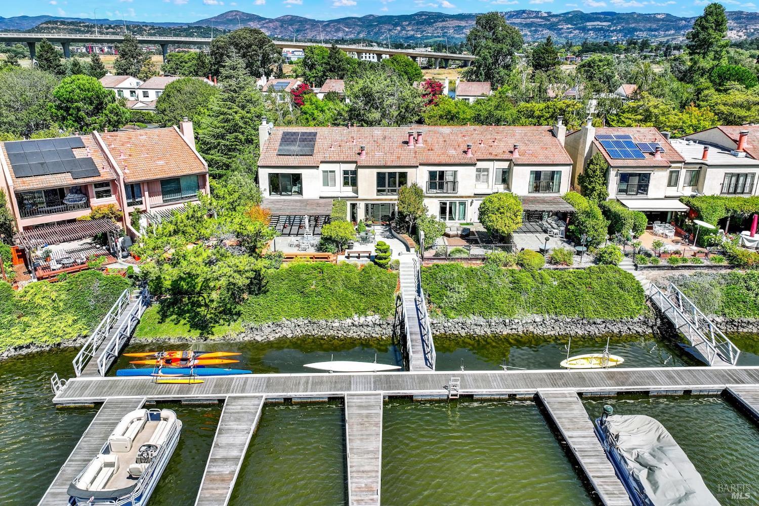 927 Marina Dr