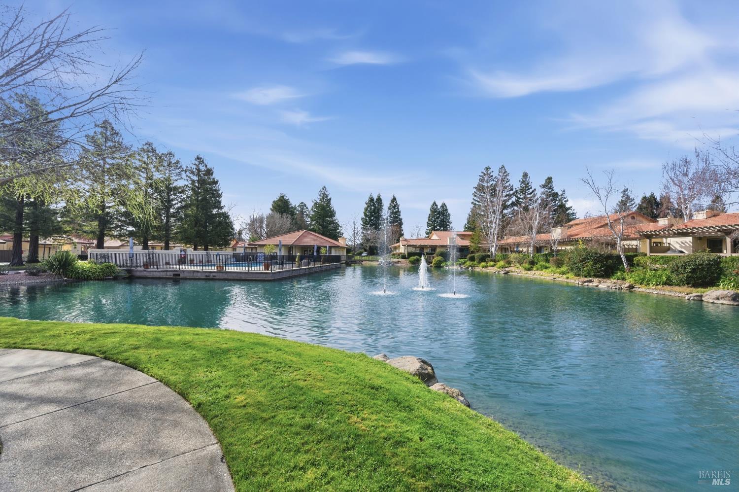 77 Fountain Grove Circle