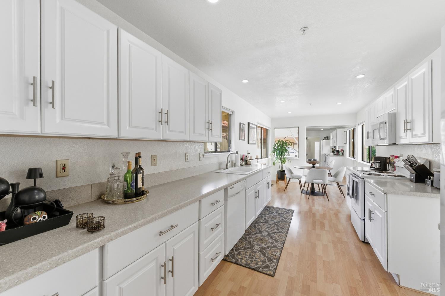 77 Fountain Grove Circle