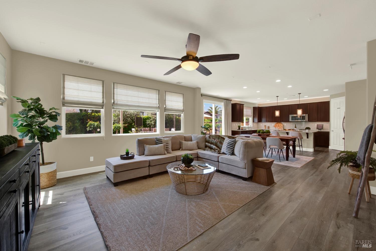 837 Erin Way