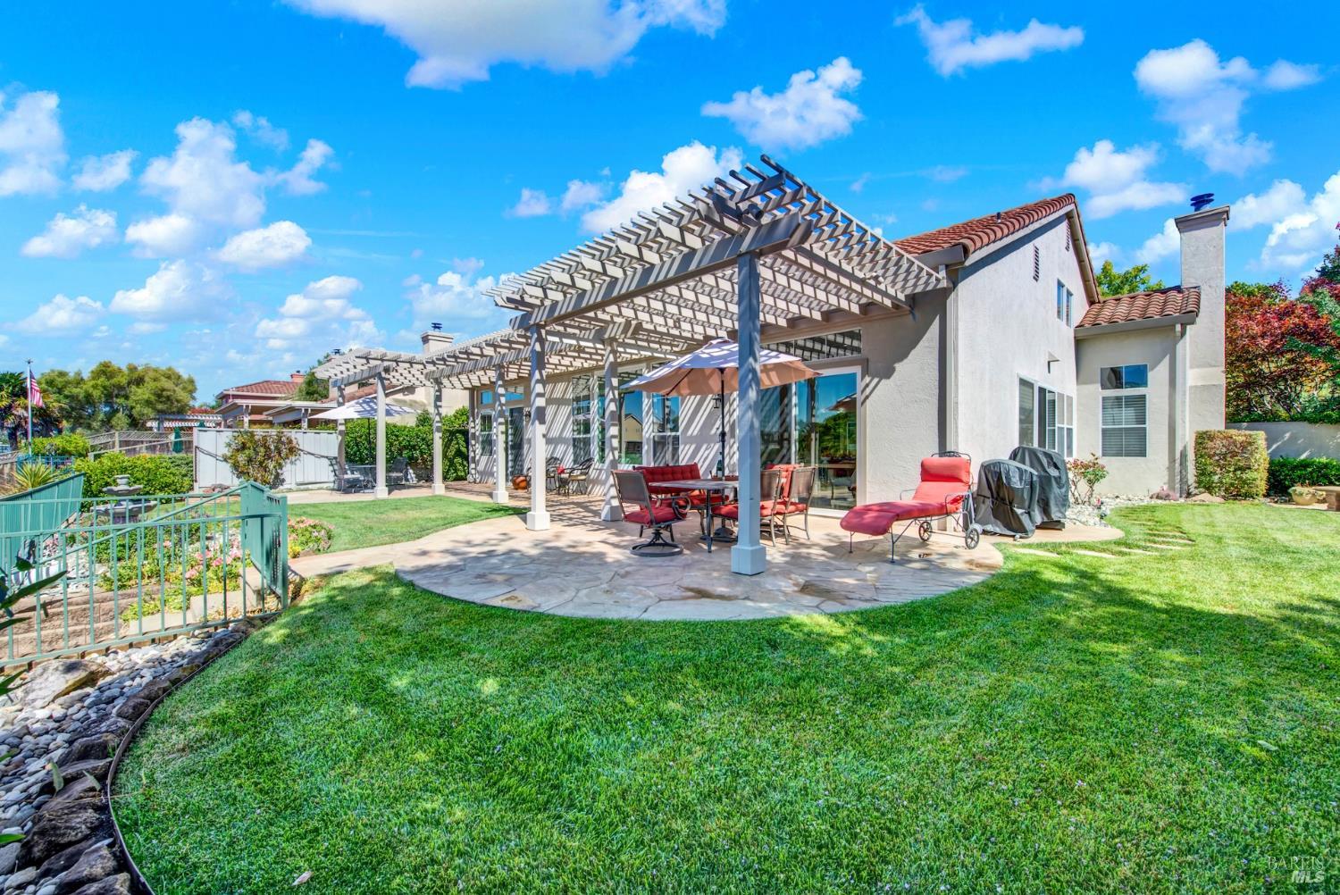 41 N Newport Drive