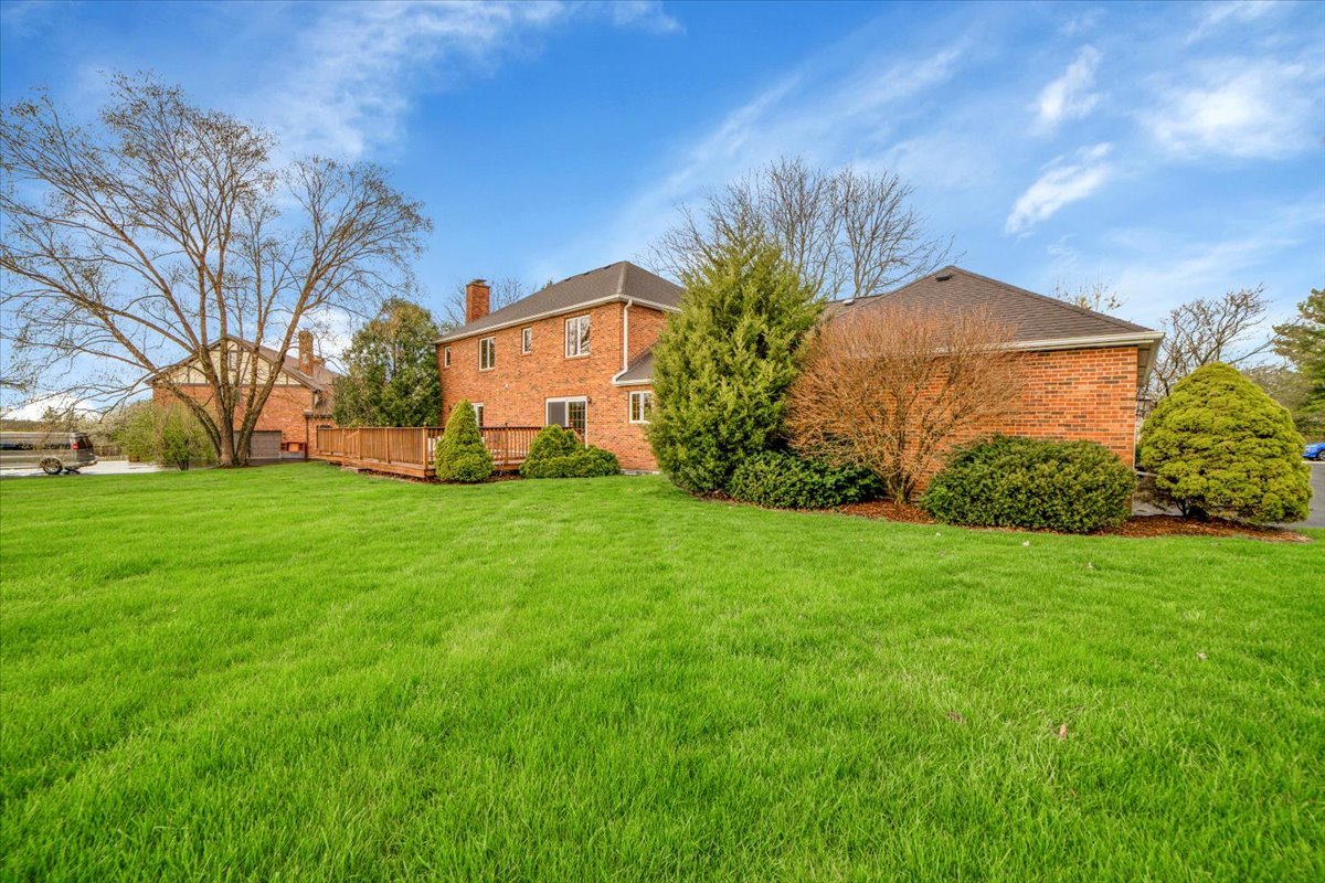 1S221 N Flanders Lane