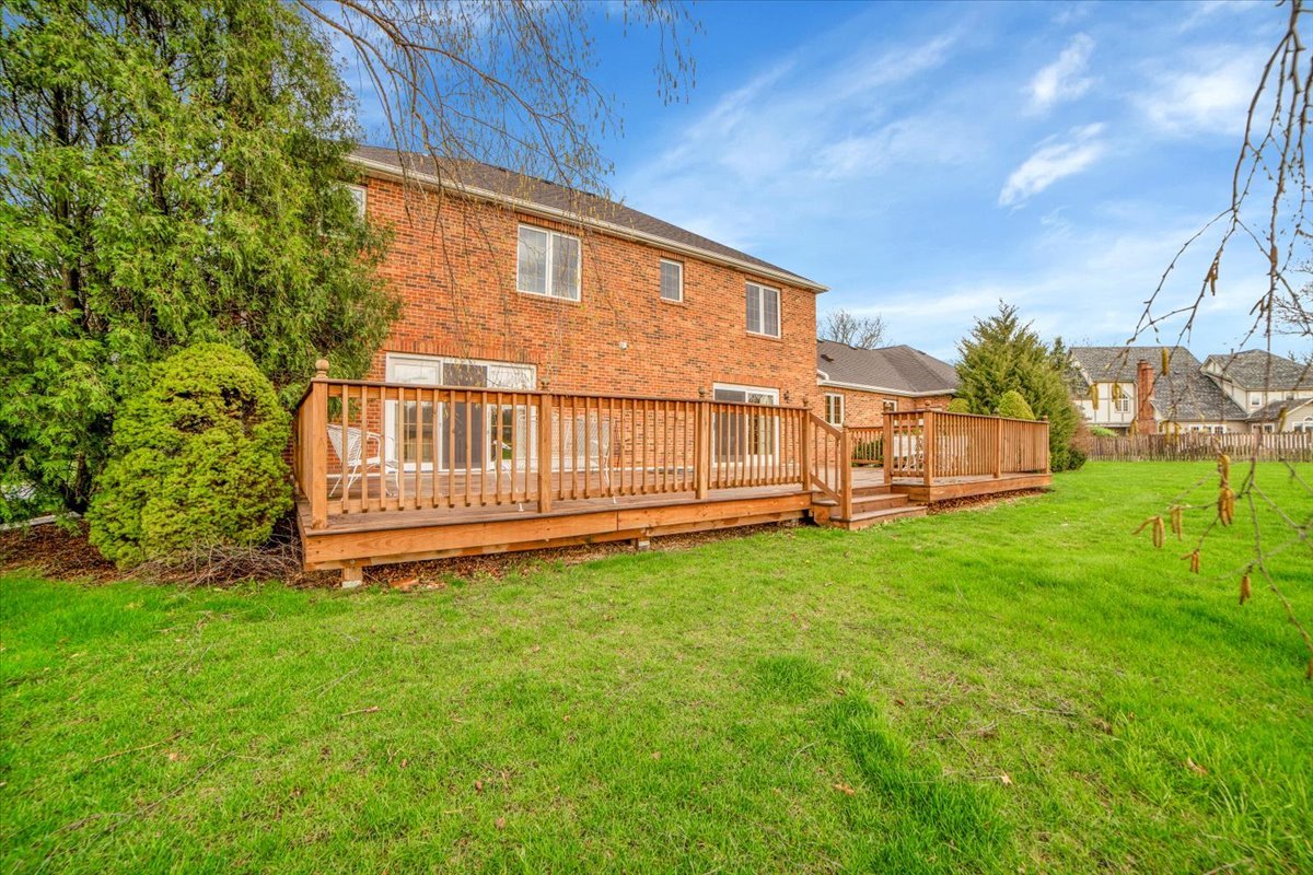 1S221 N Flanders Lane