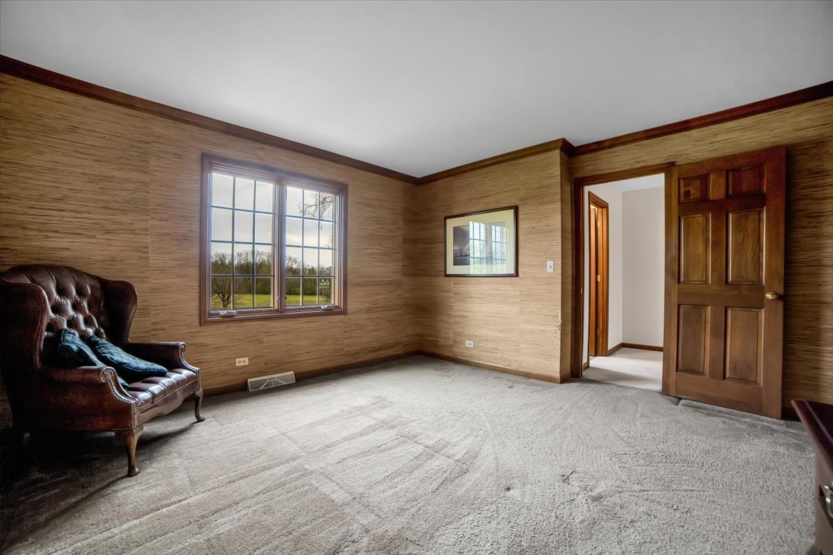 1S221 N Flanders Lane