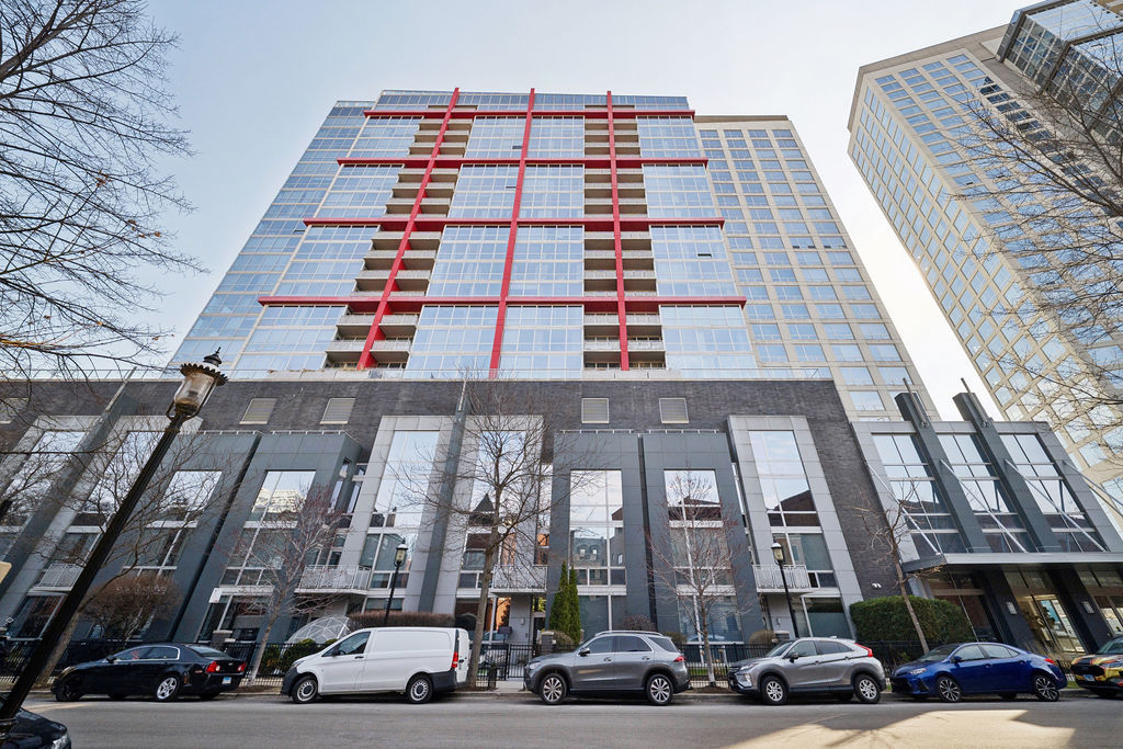 1841 S Calumet Avenue Unit: 1203