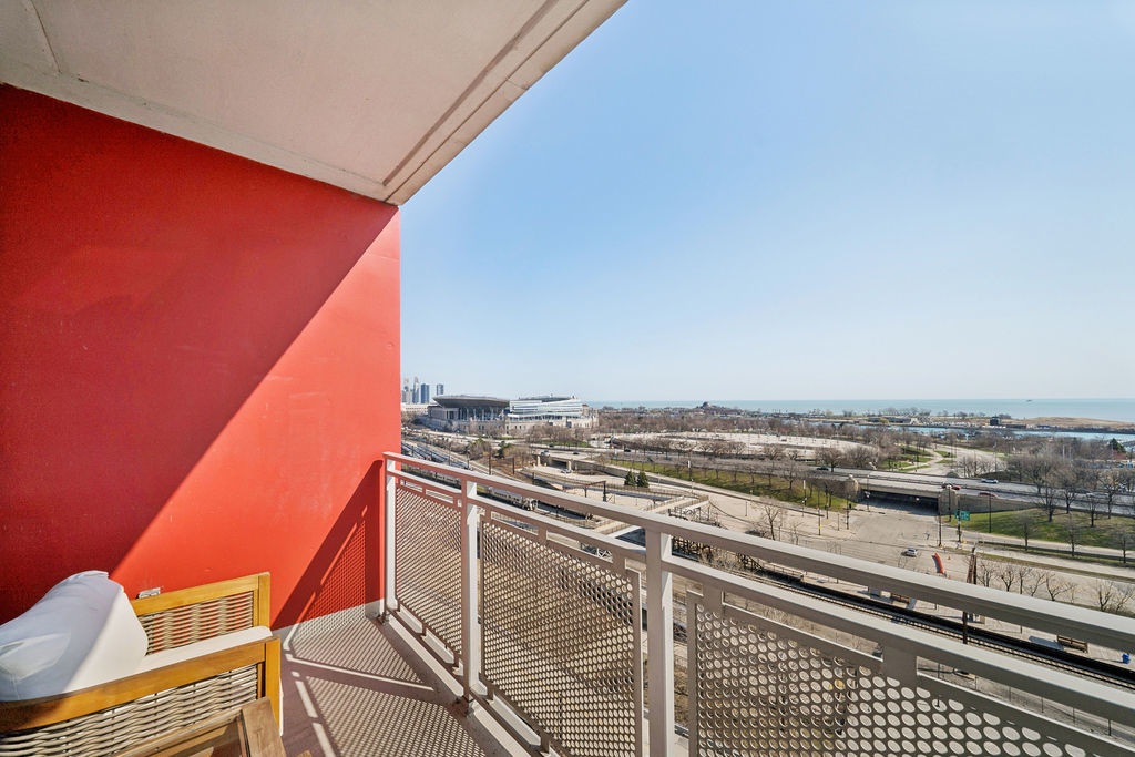 1841 S Calumet Avenue Unit: 1203