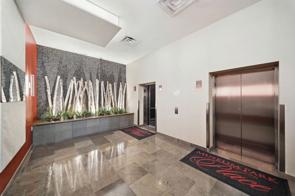 1841 S Calumet Avenue Unit: 1203