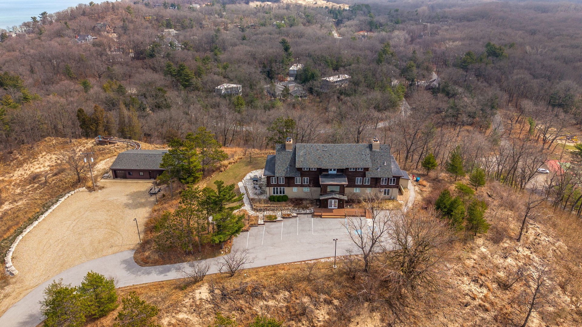 44 Circle Drive