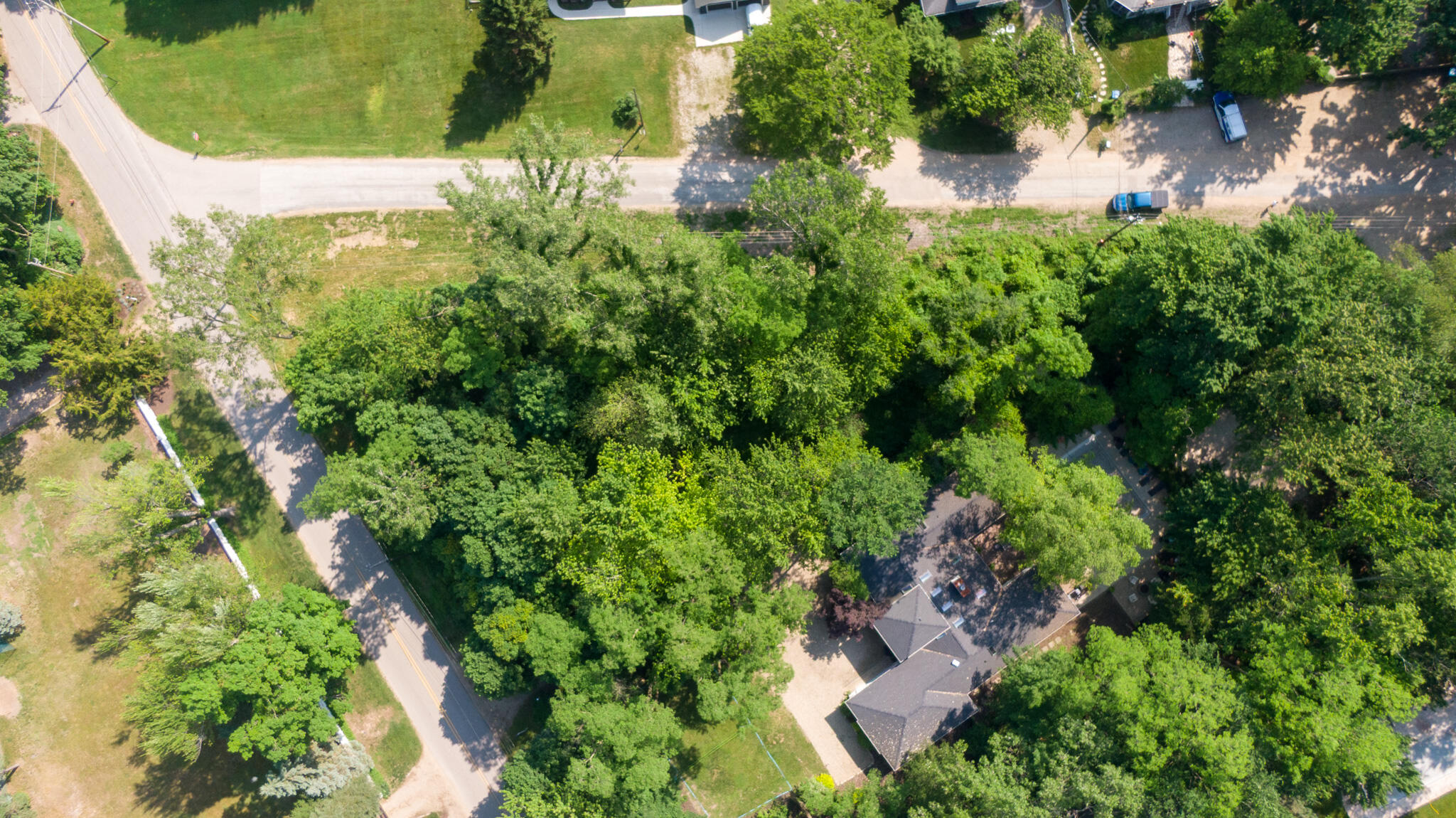 15853 Lakeshore Road