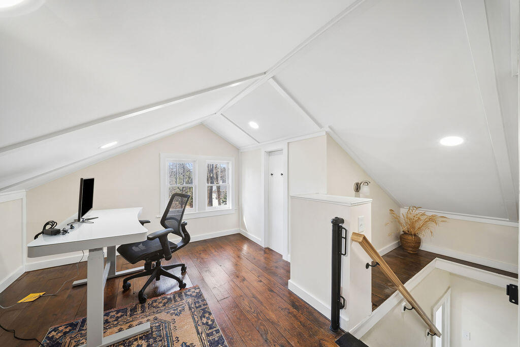 230 S Willard Street