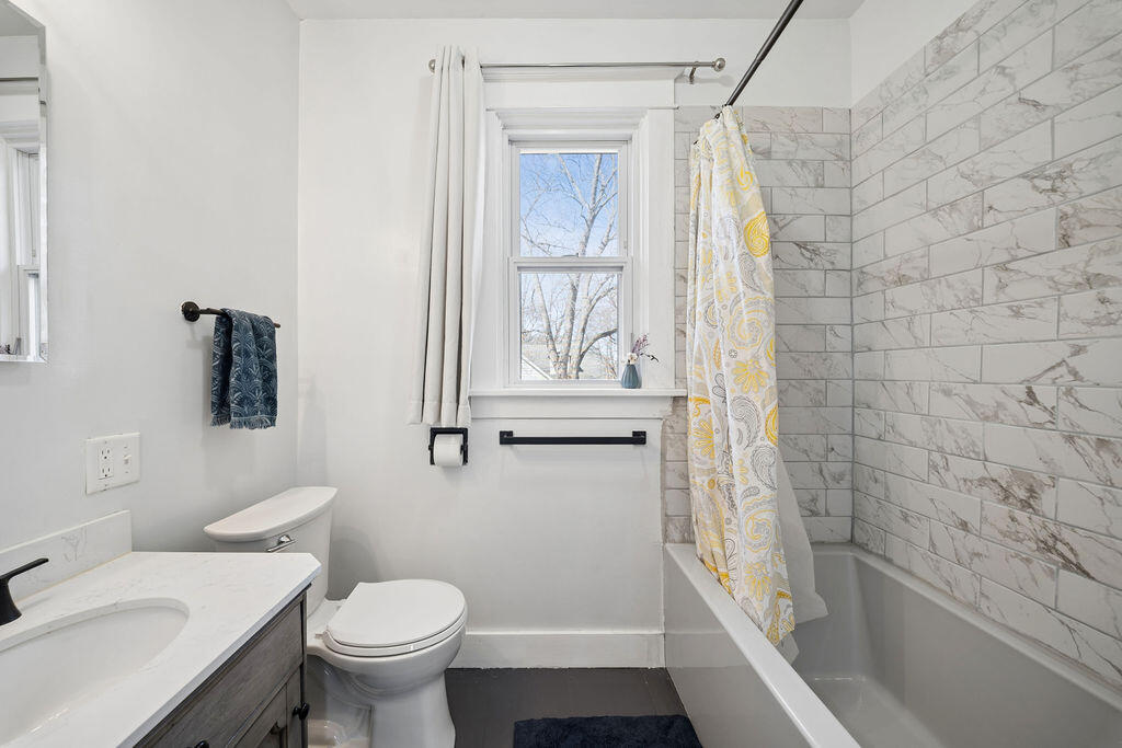 230 S Willard Street