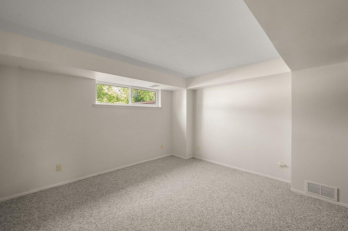 4816 Wylie Road