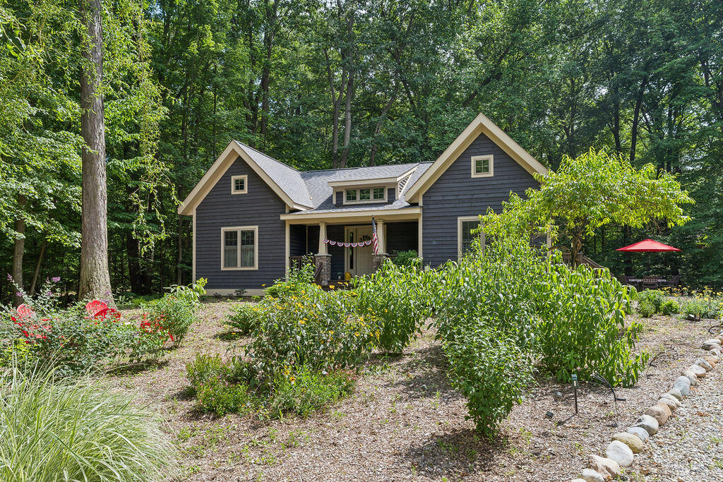55 Magnolia Trail