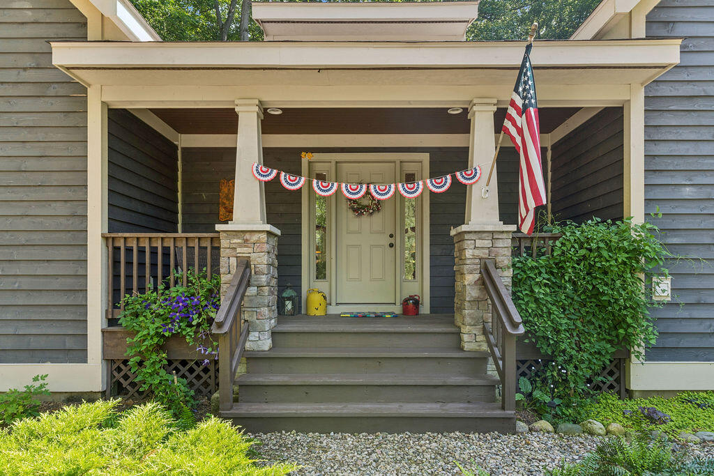 55 Magnolia Trail