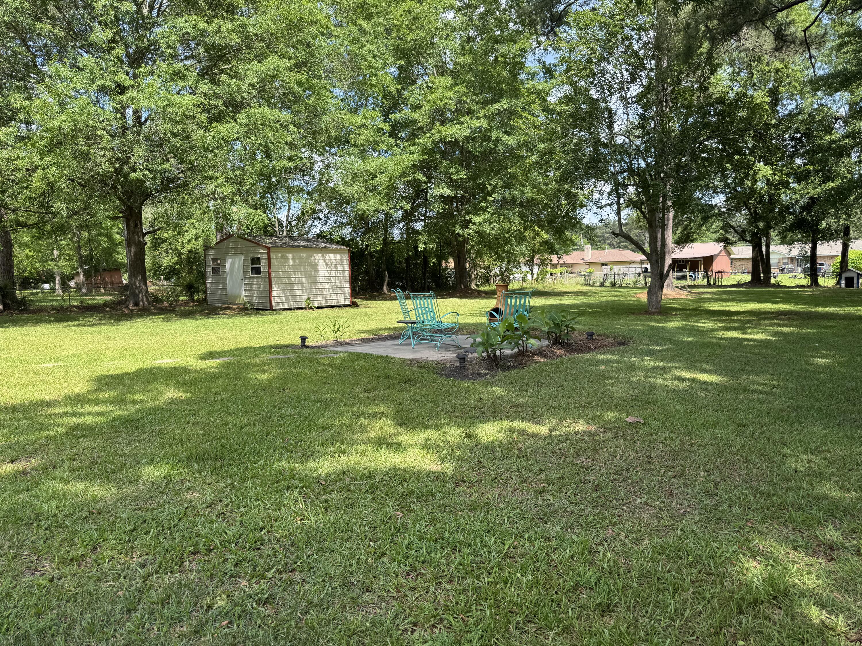 122 Anita Dr.