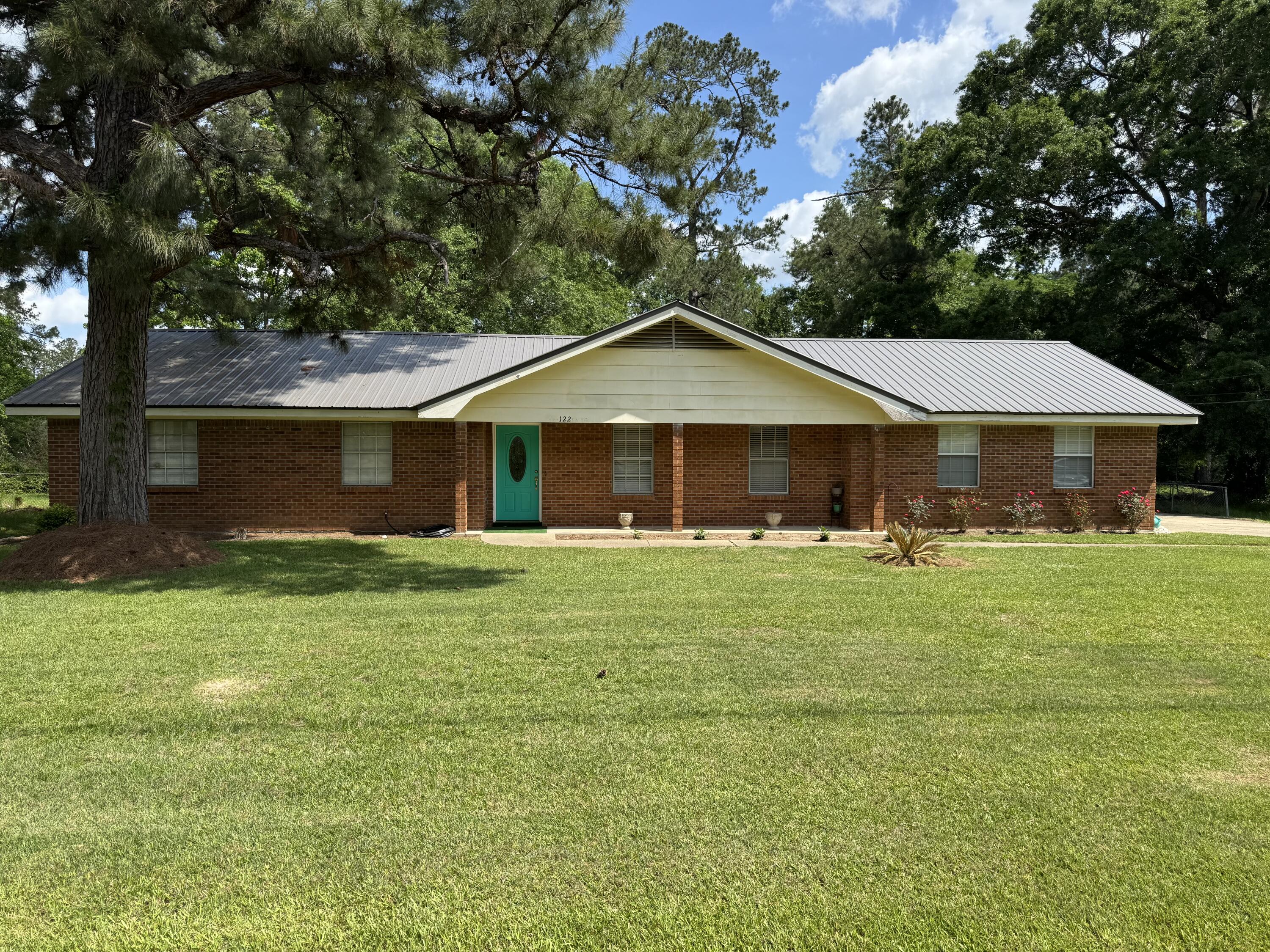 122 Anita Dr.