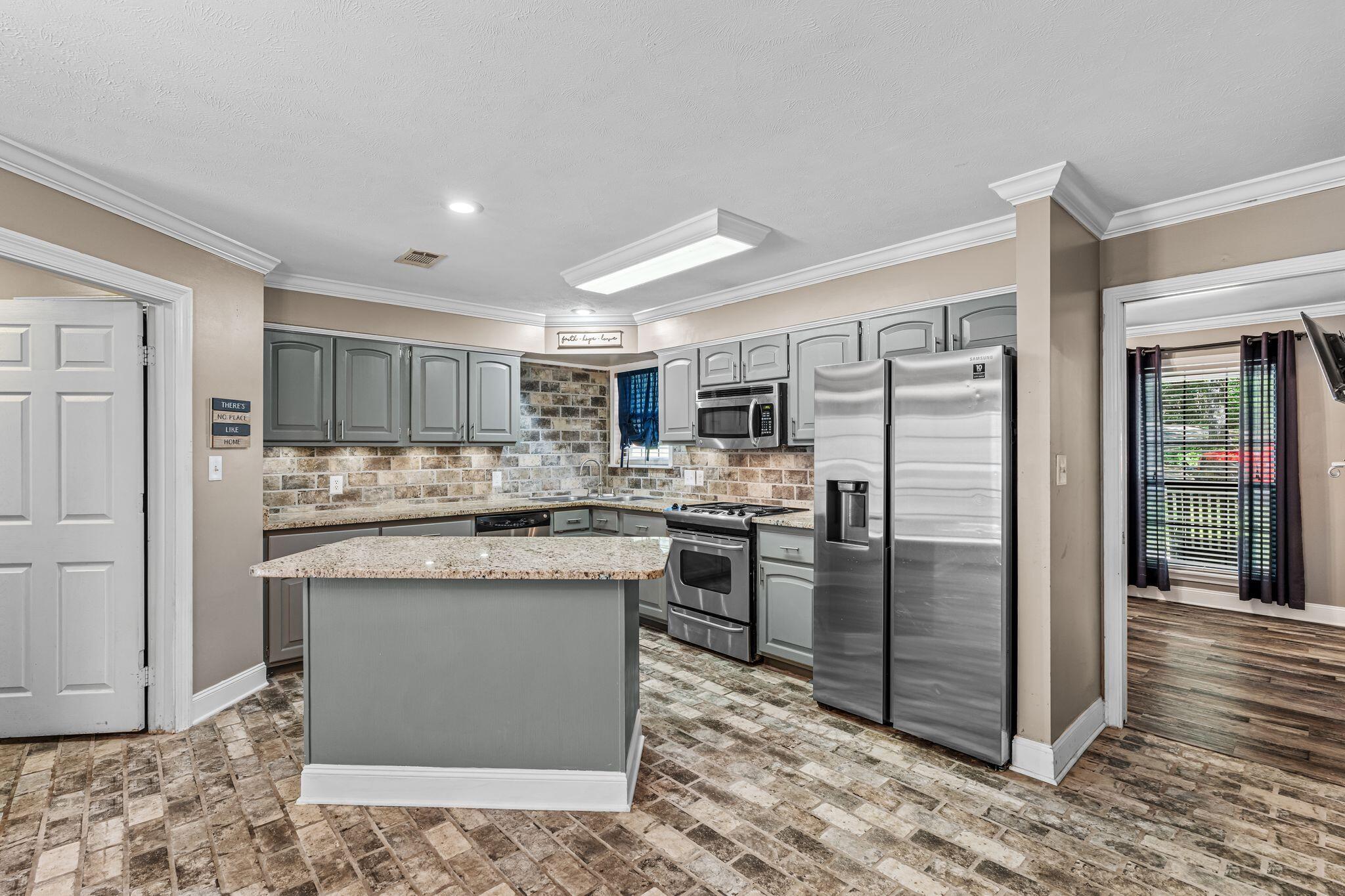 65 Poplar Dr.