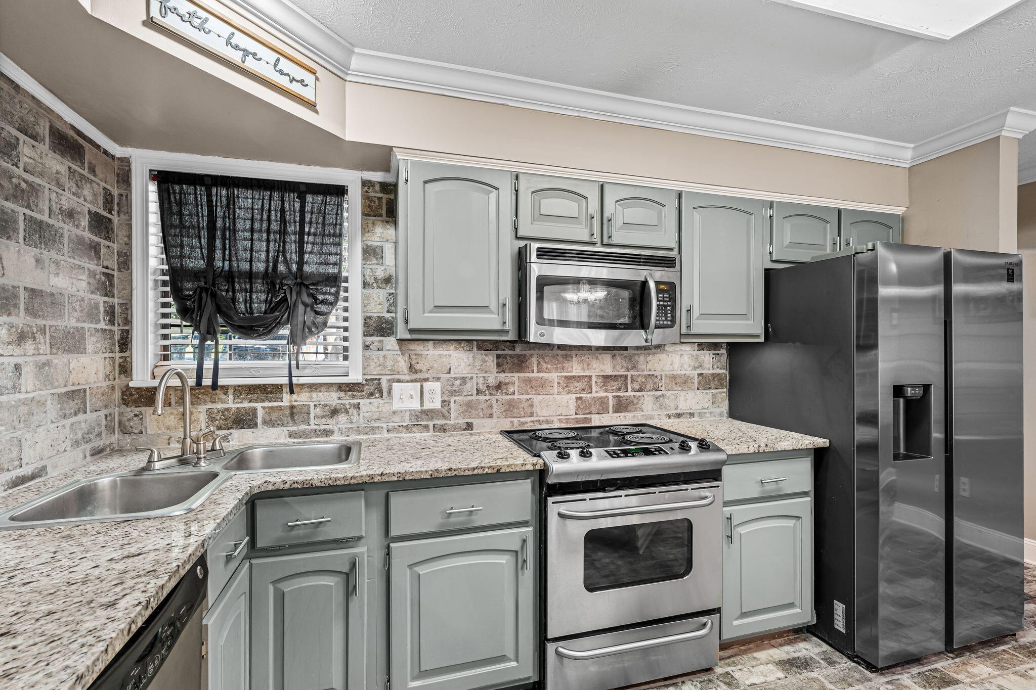 65 Poplar Dr.
