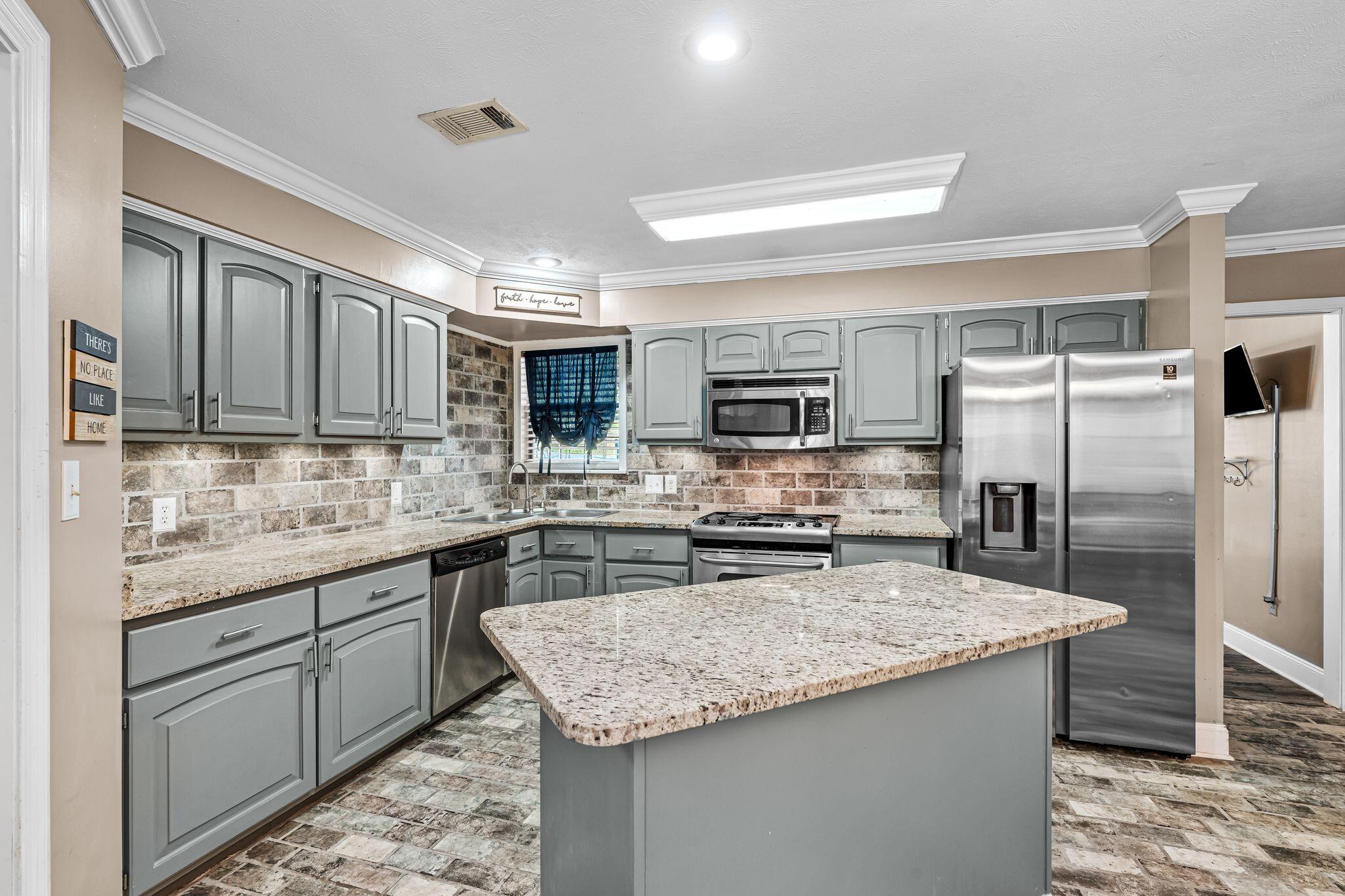 65 Poplar Dr.