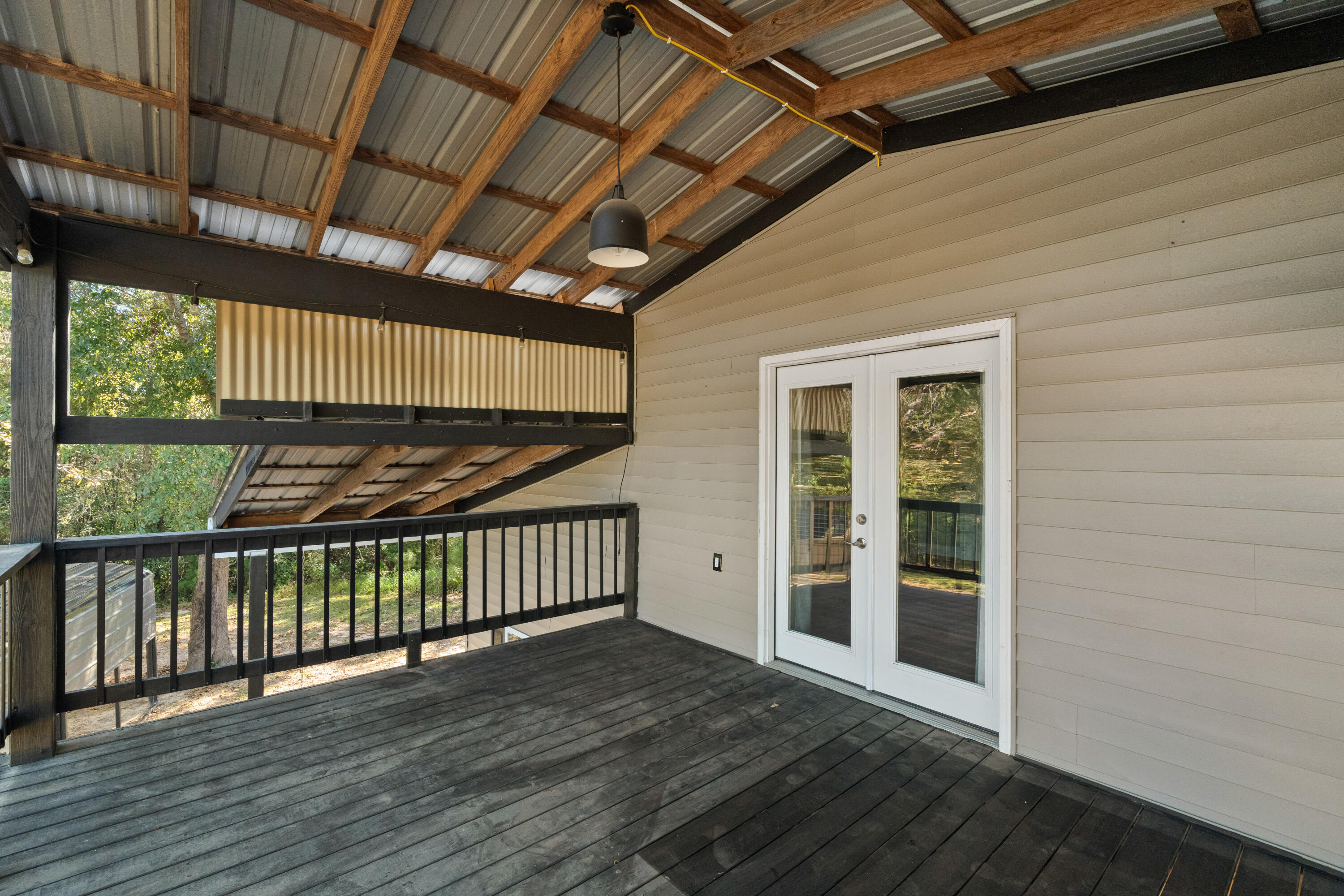 76 Entrekin Rd.