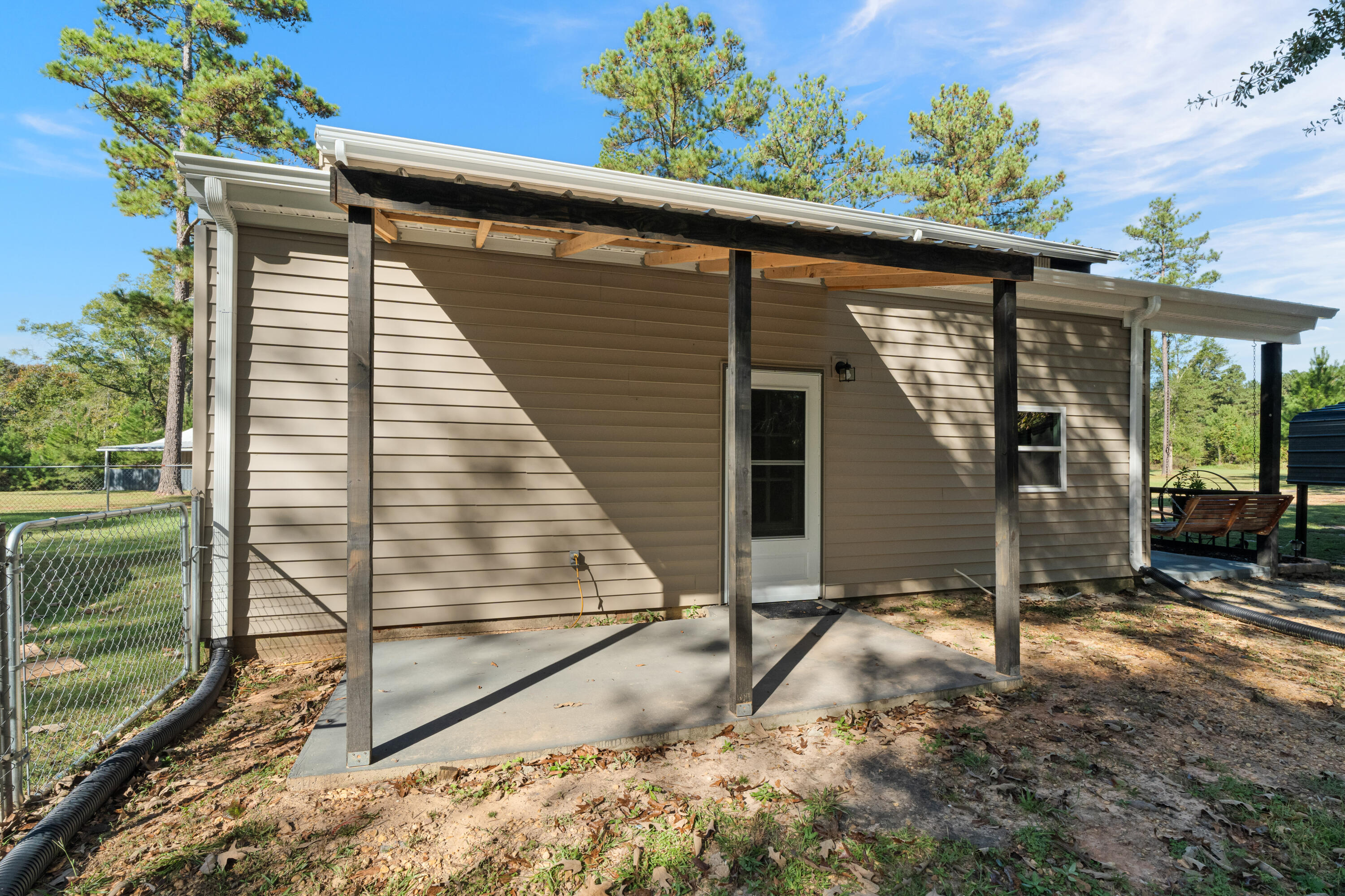 76 Entrekin Rd.