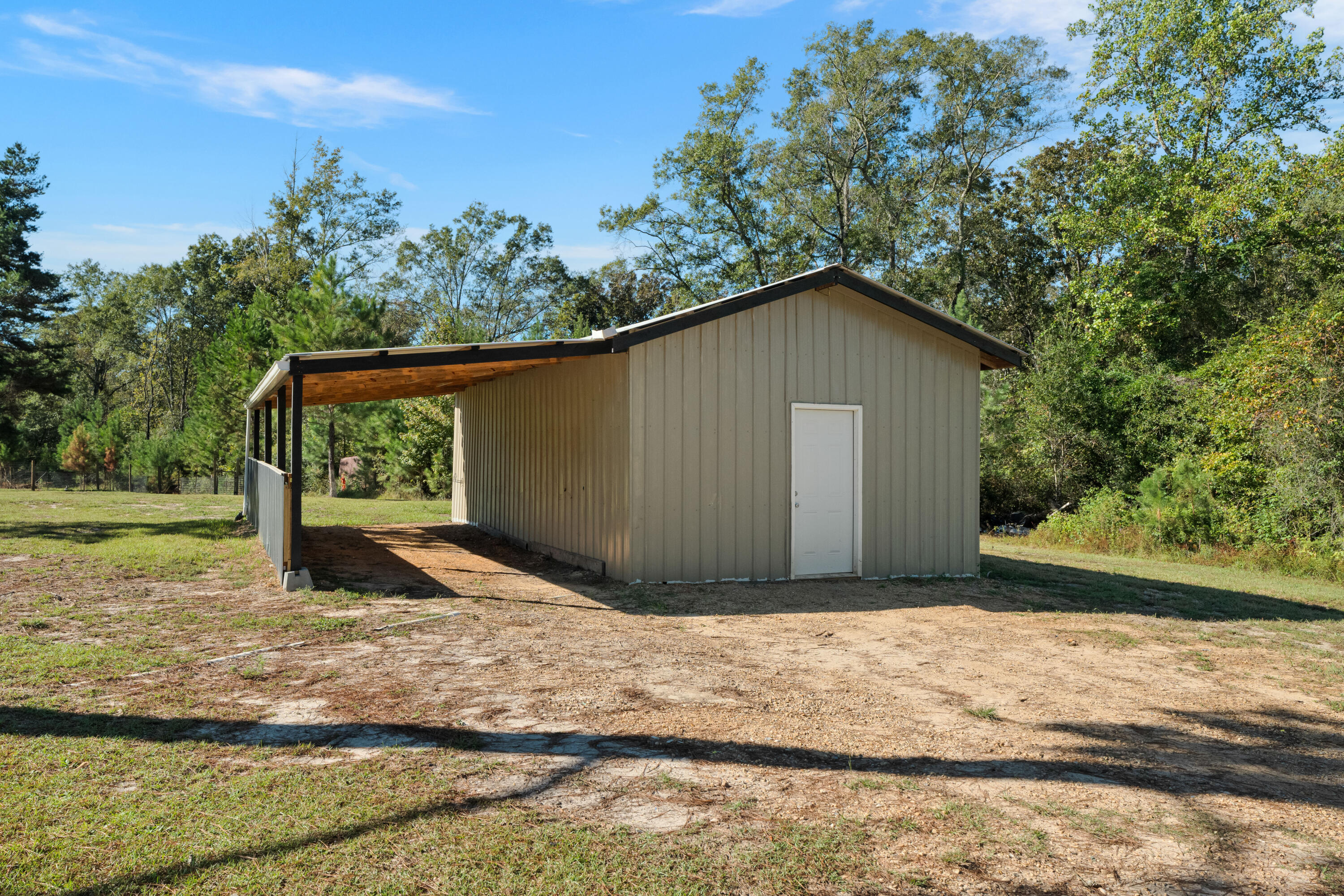 76 Entrekin Rd.