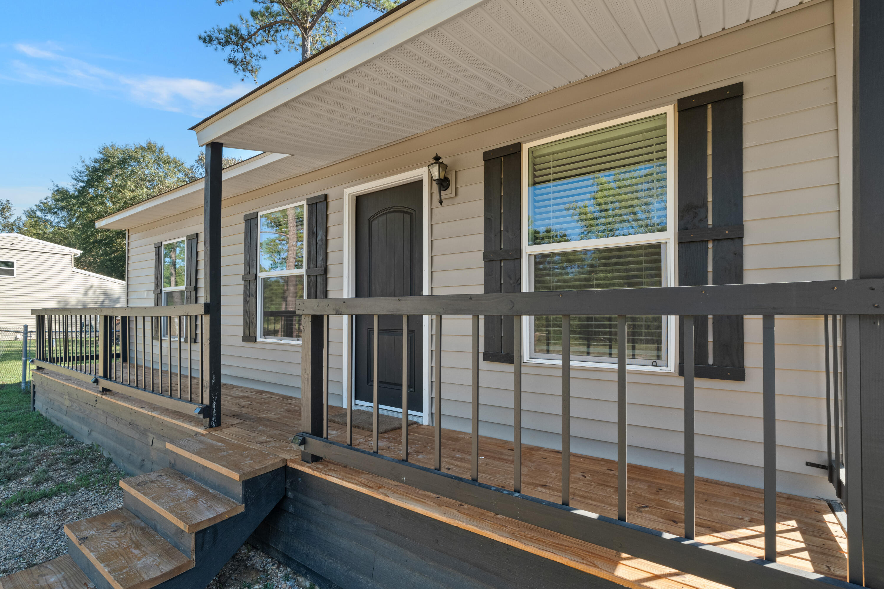 76 Entrekin Rd.