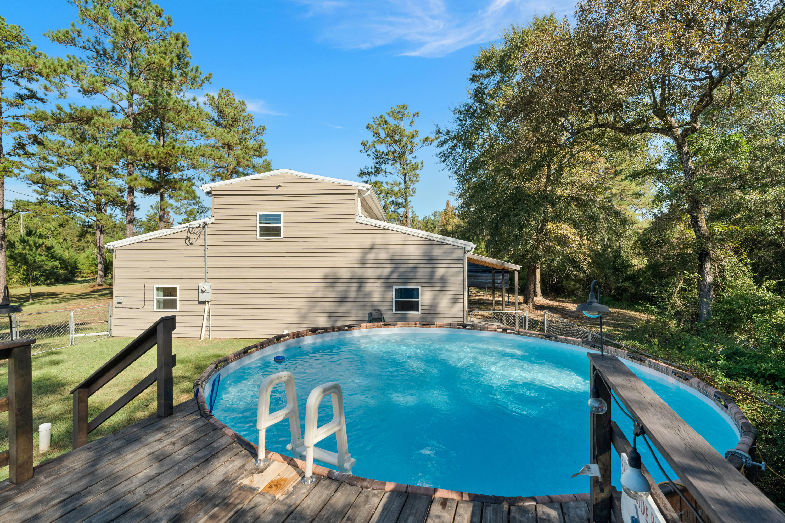76 Entrekin Rd.