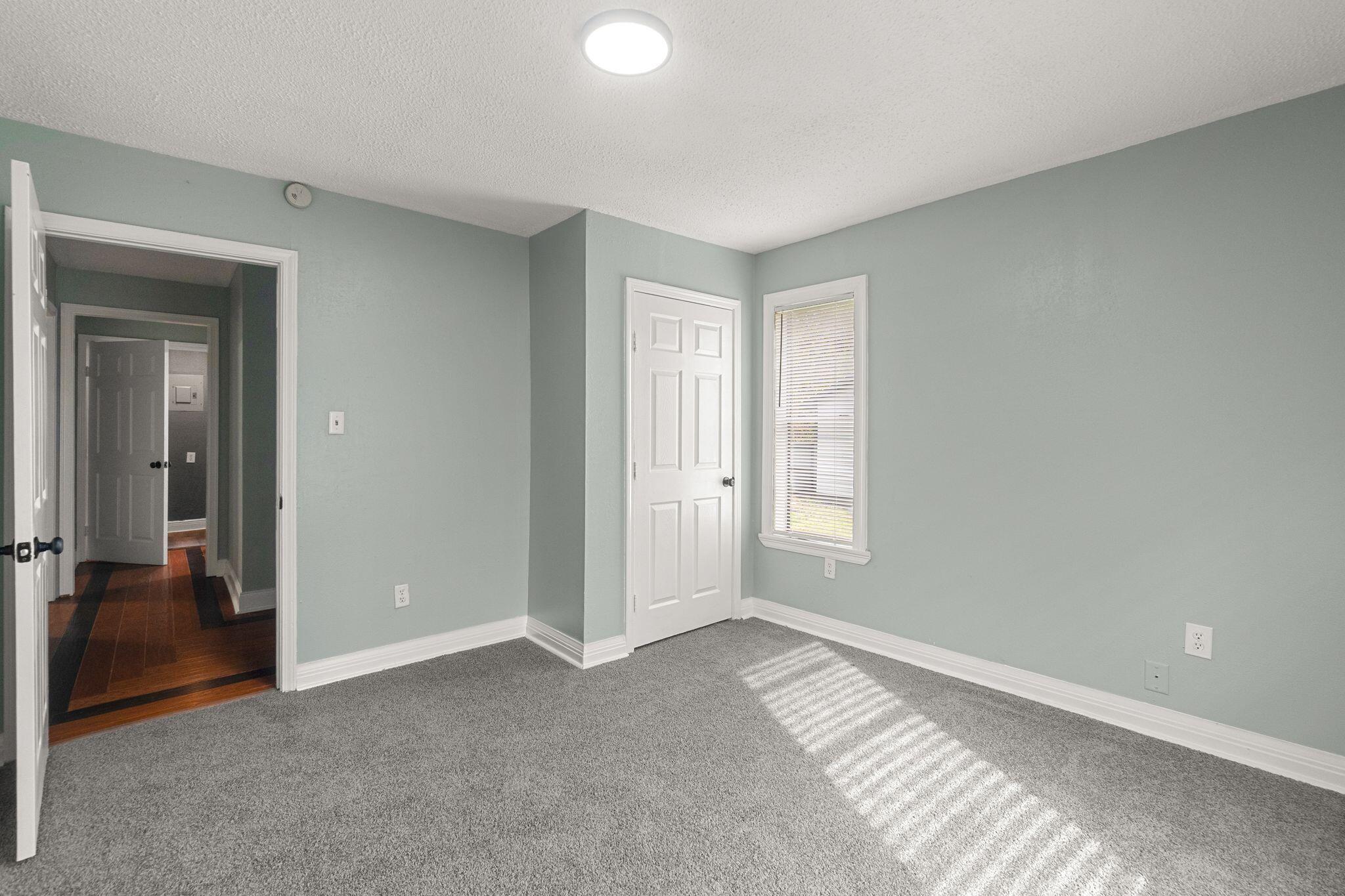1205 Kinnard