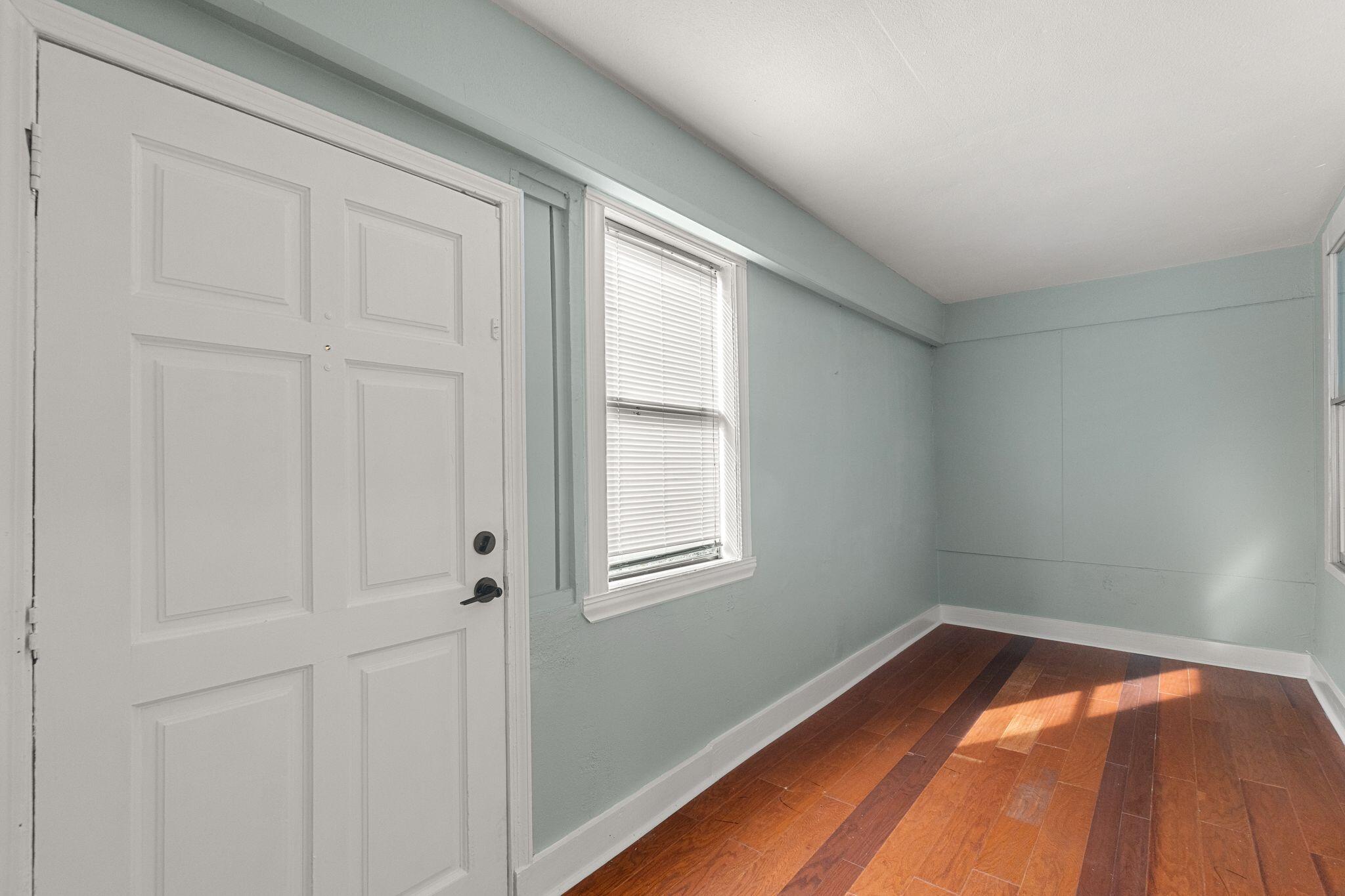 1205 Kinnard