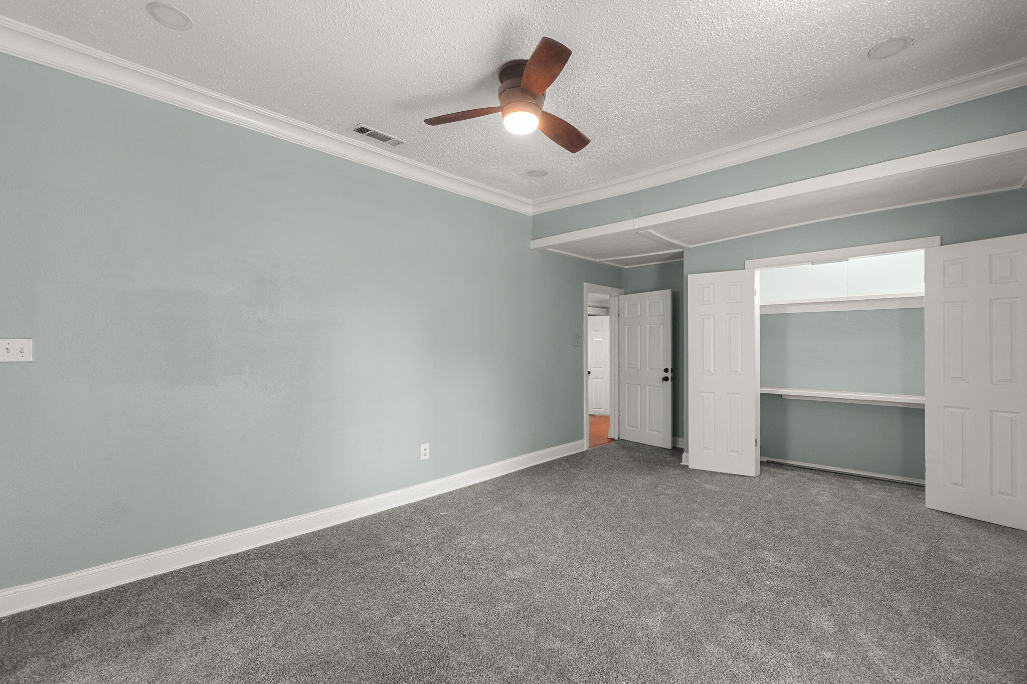 1205 Kinnard