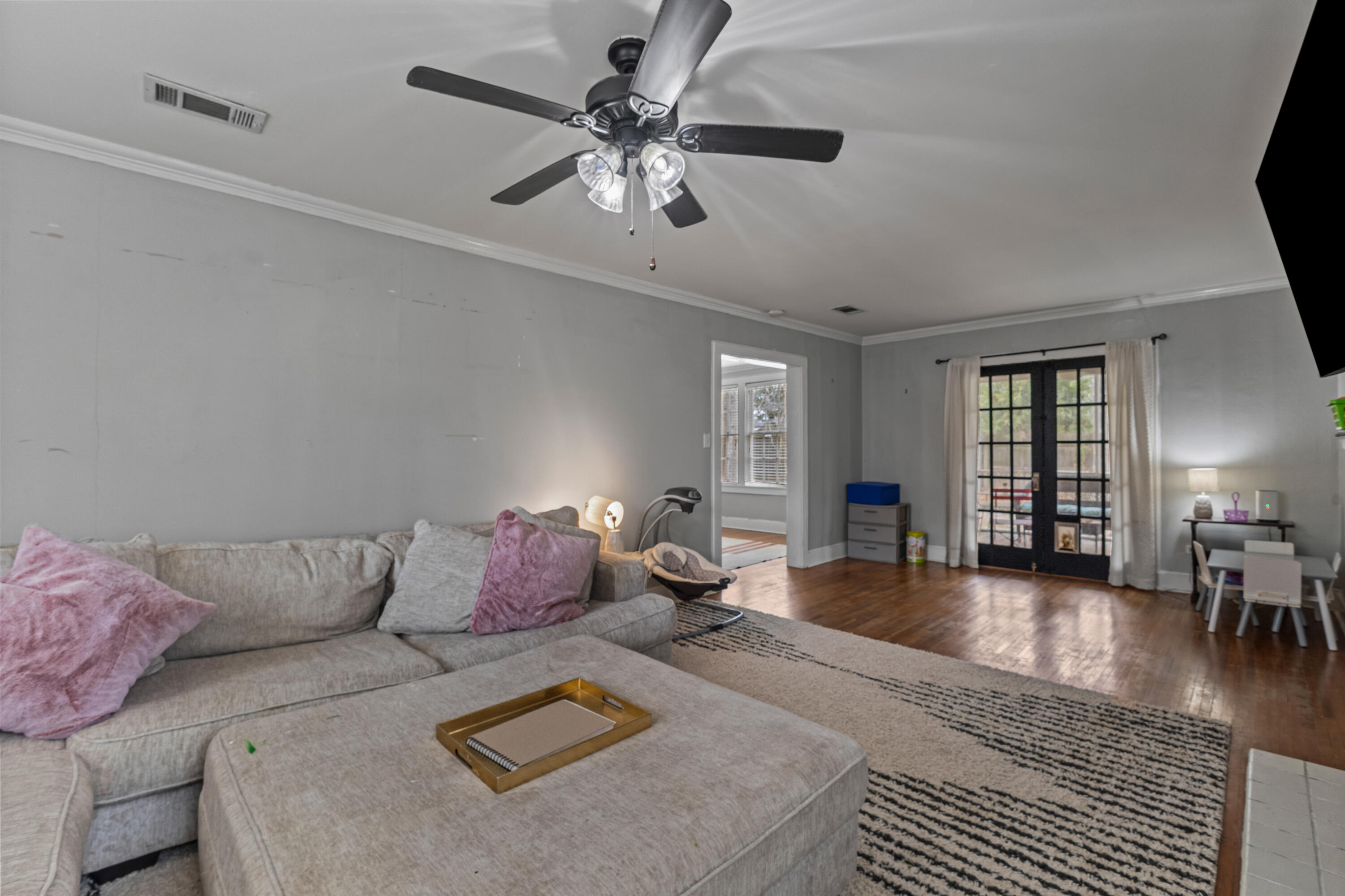 207 S 24th Ave.
