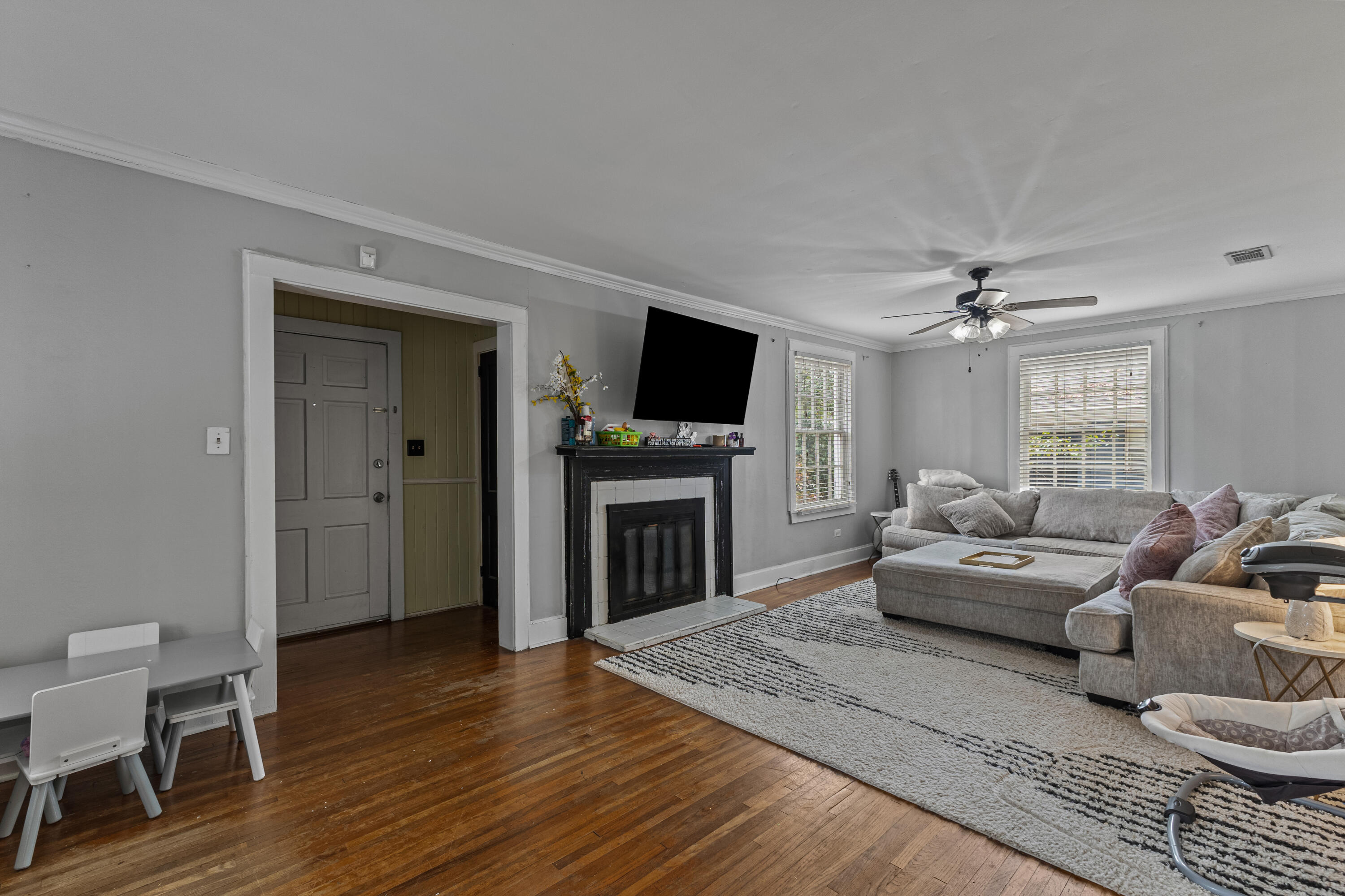207 S 24th Ave.