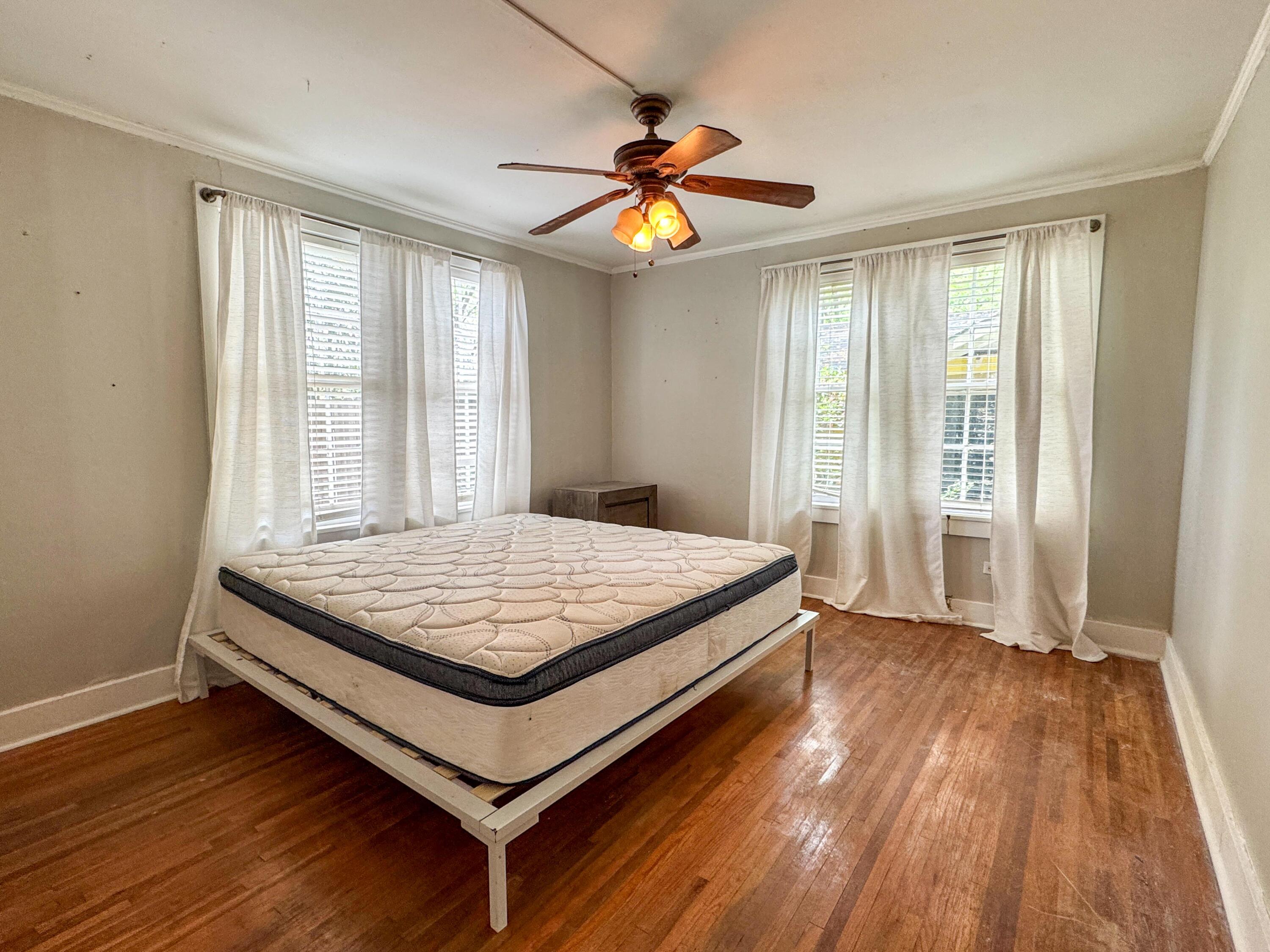 207 S 24th Ave.