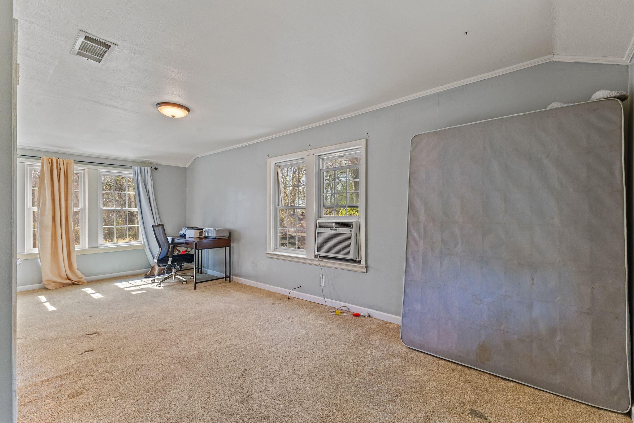 207 S 24th Ave.