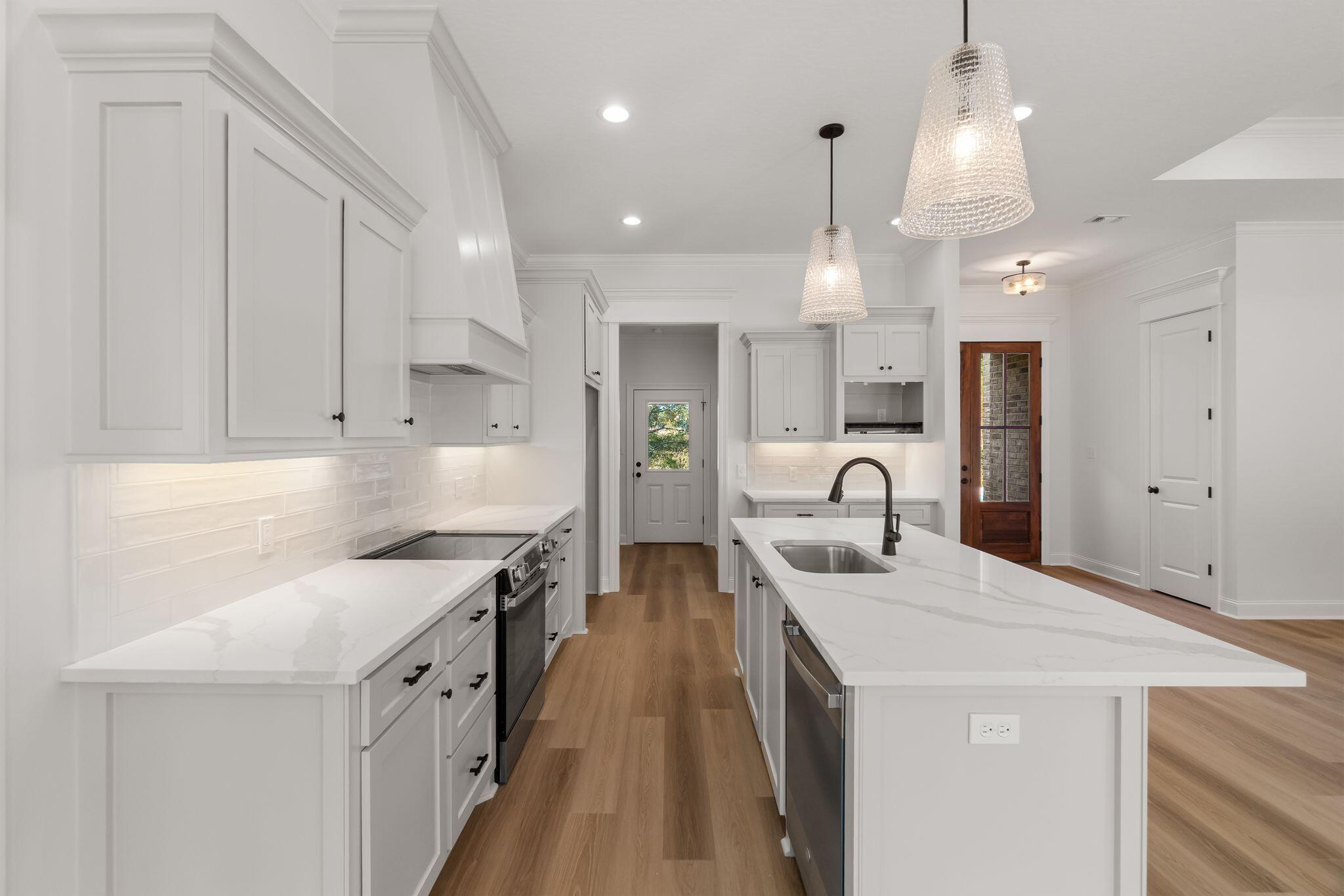 44 Sapphire Dr.